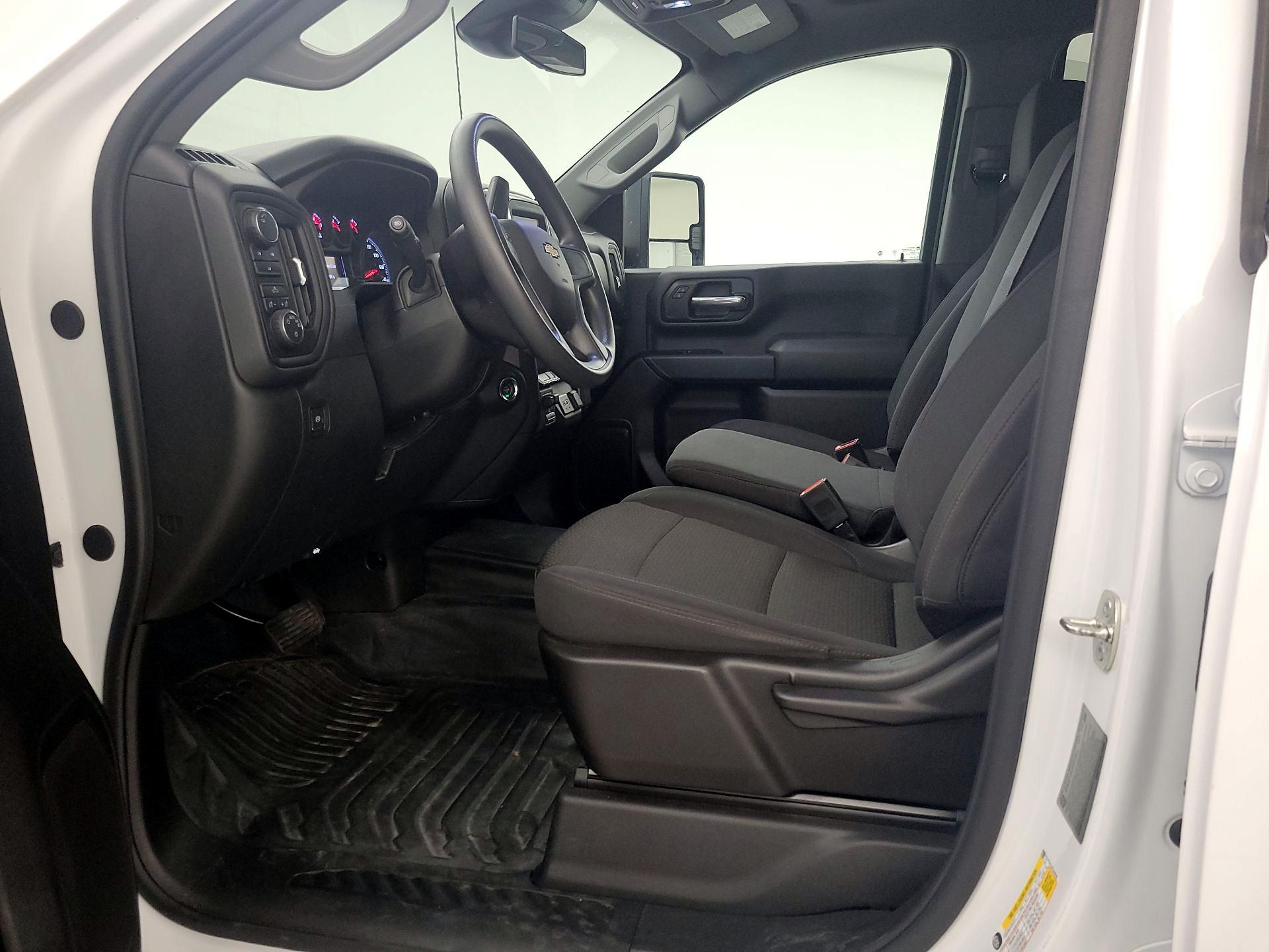 Thumbnail: 2024 Chevrolet Silverado 3500 - 11