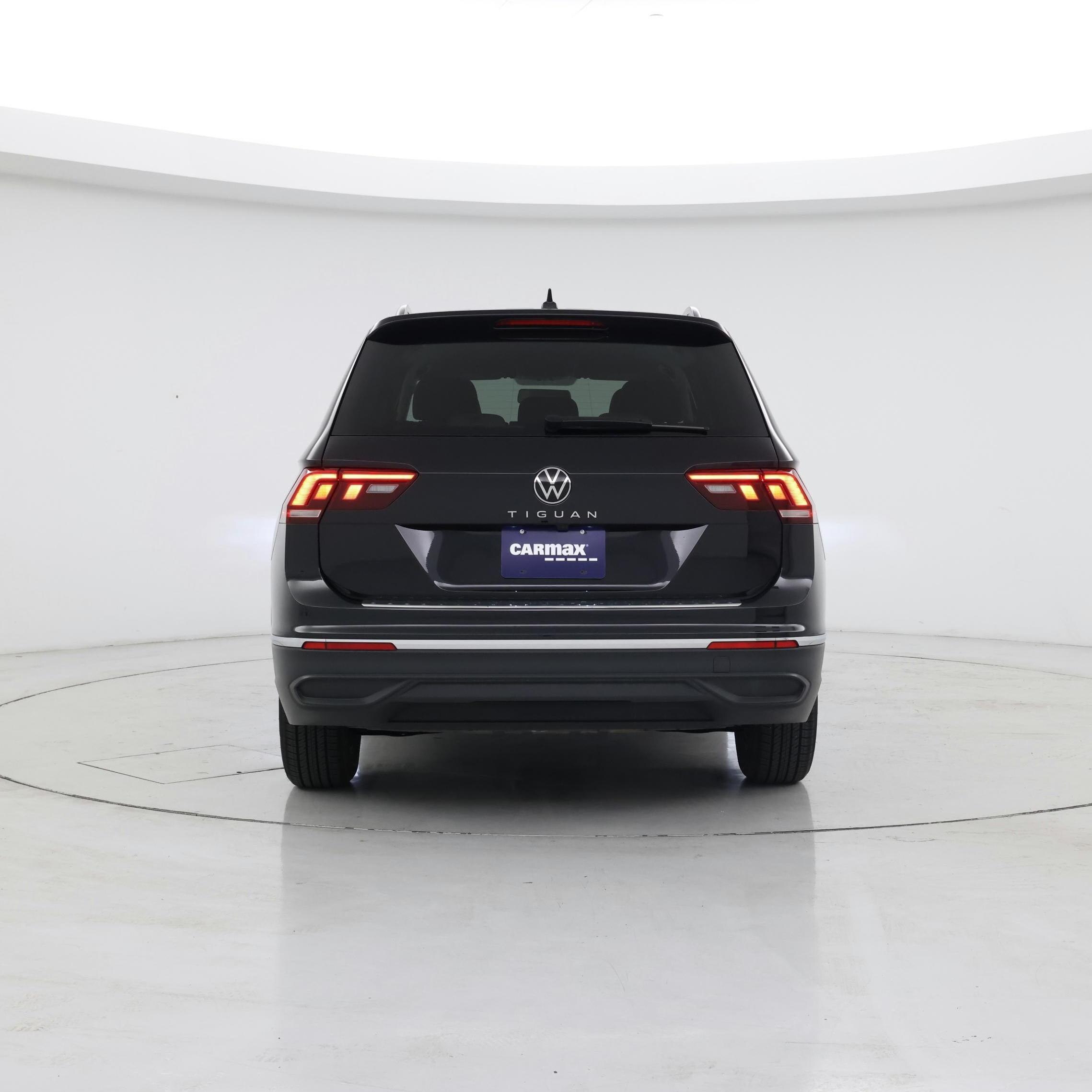 Thumbnail: 2022 Volkswagen Tiguan - 6