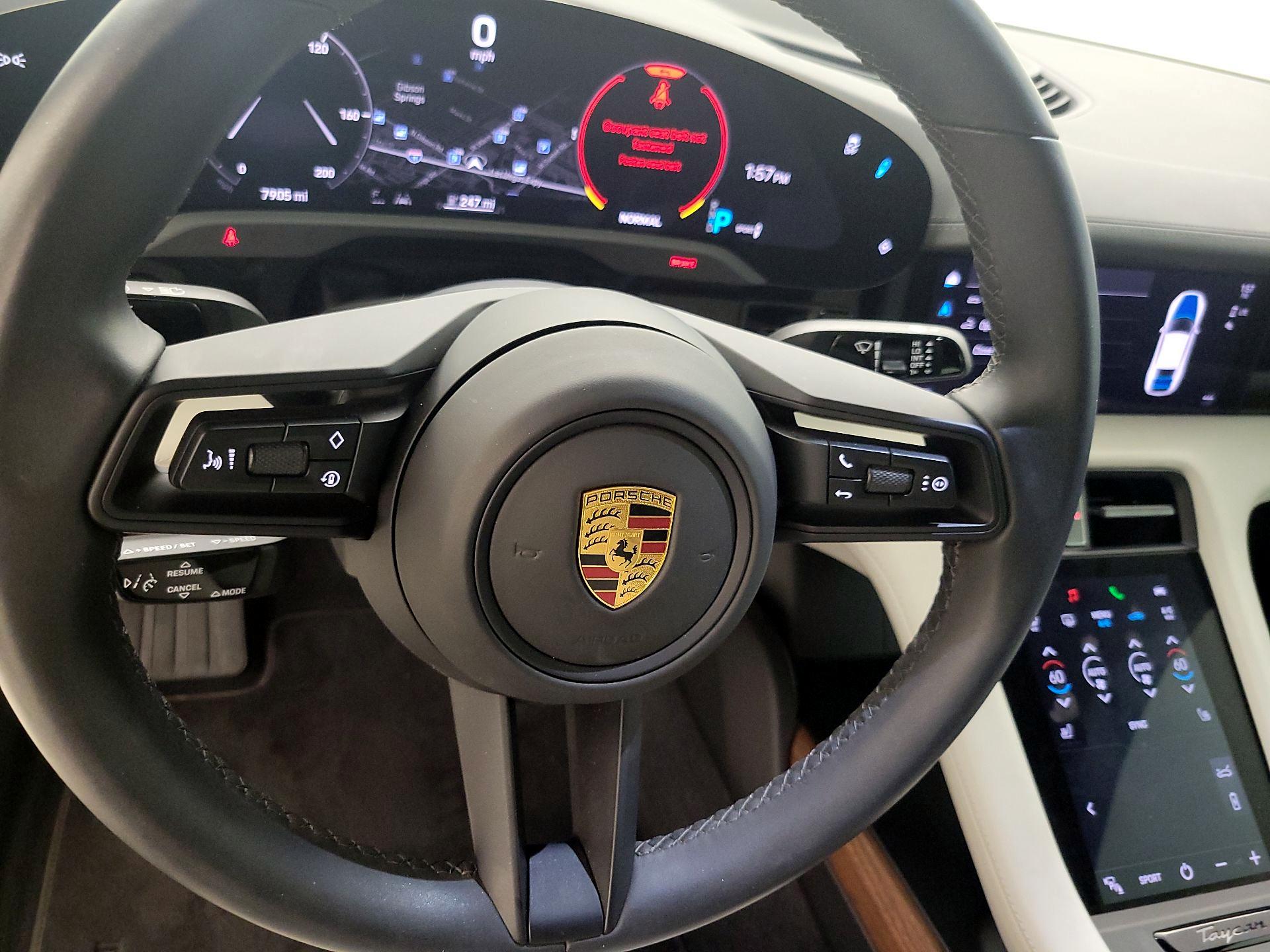 Thumbnail: 2022 Porsche Taycan - 10