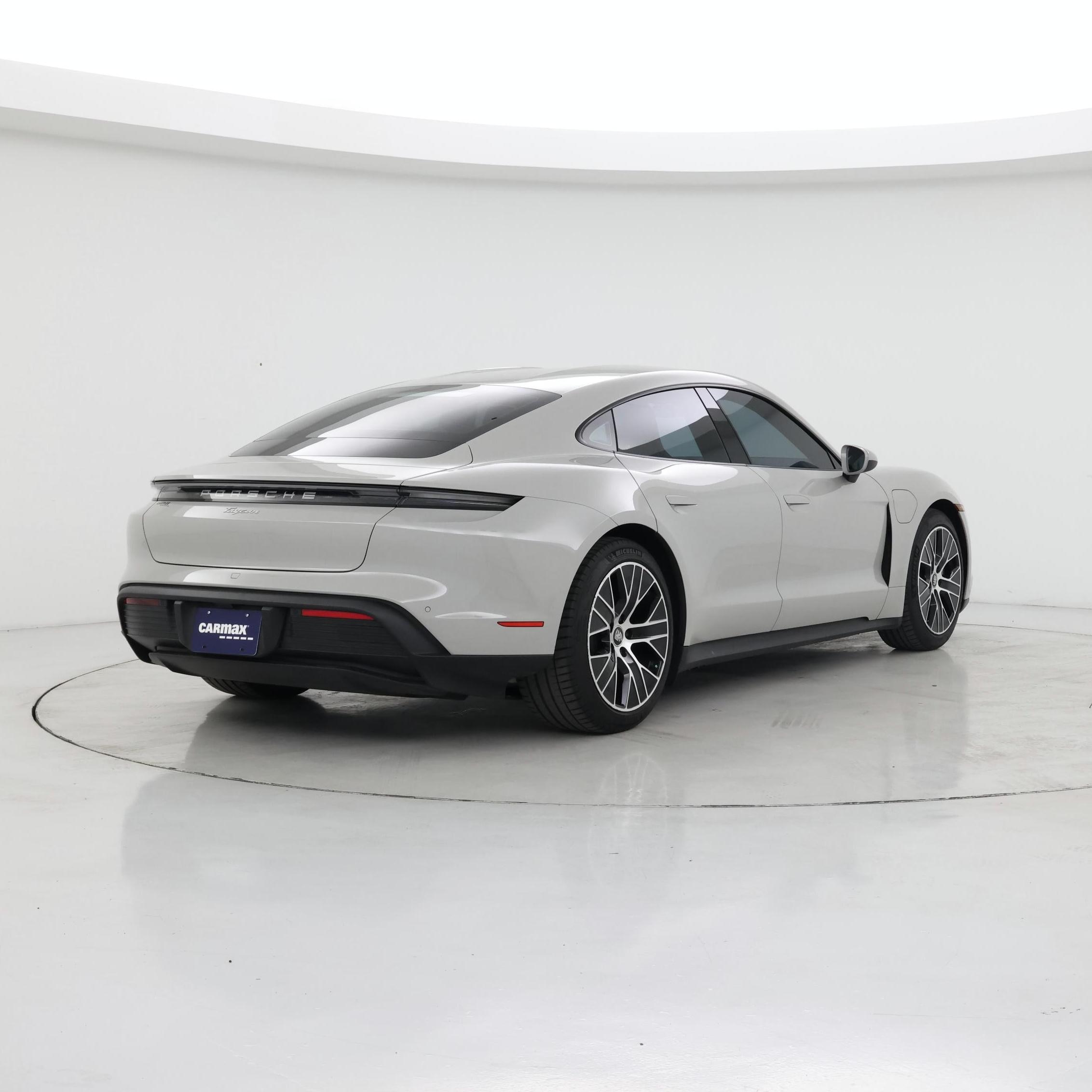 Thumbnail: 2022 Porsche Taycan - 8