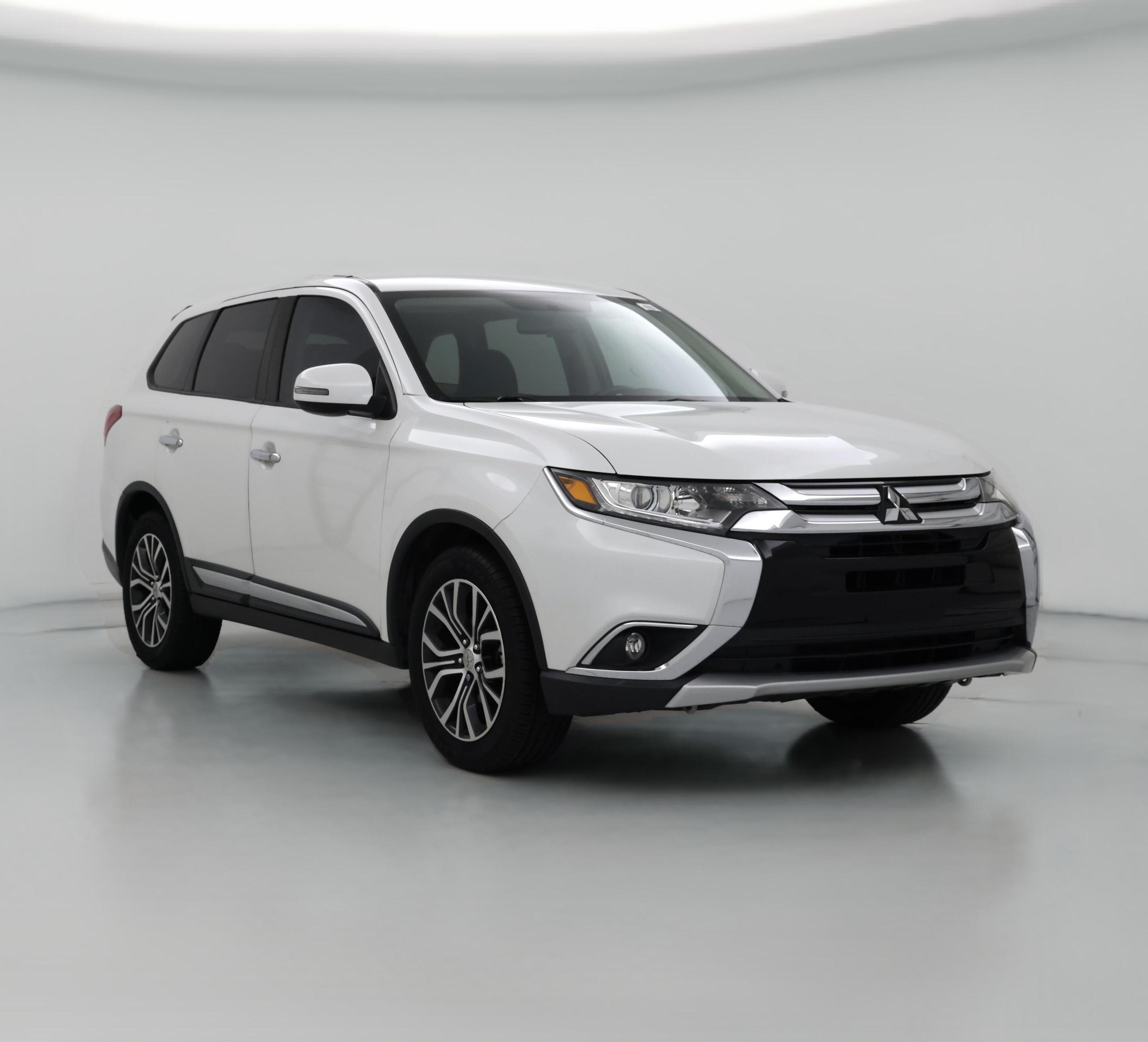 Thumbnail: 2017 Mitsubishi Outlander - 1