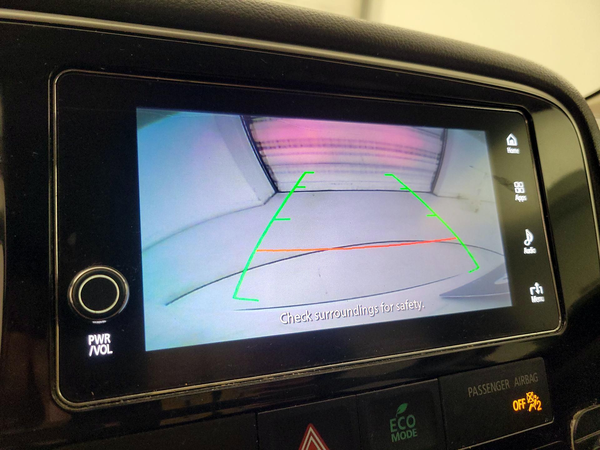 Thumbnail: 2017 Mitsubishi Outlander - 14