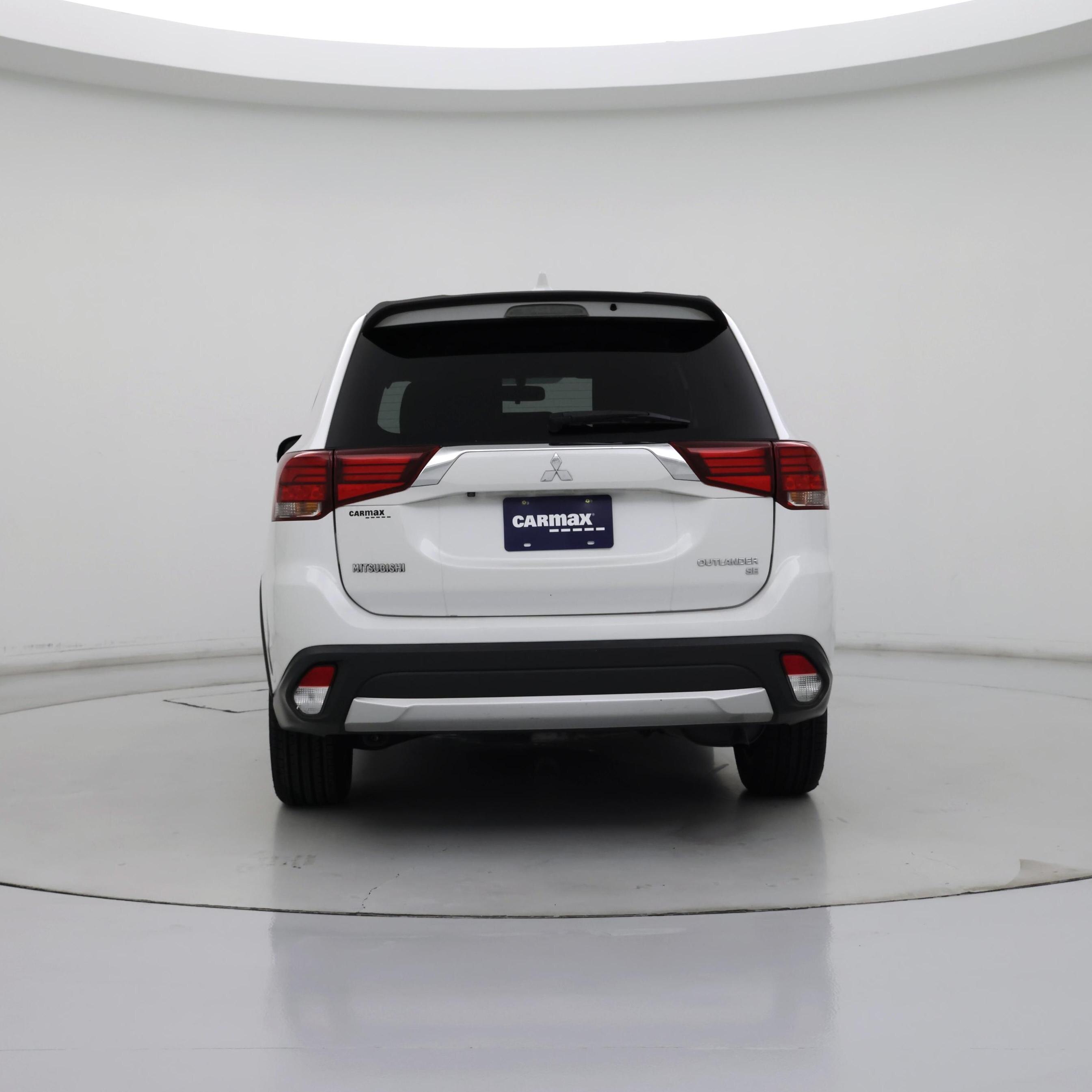 Thumbnail: 2017 Mitsubishi Outlander - 6