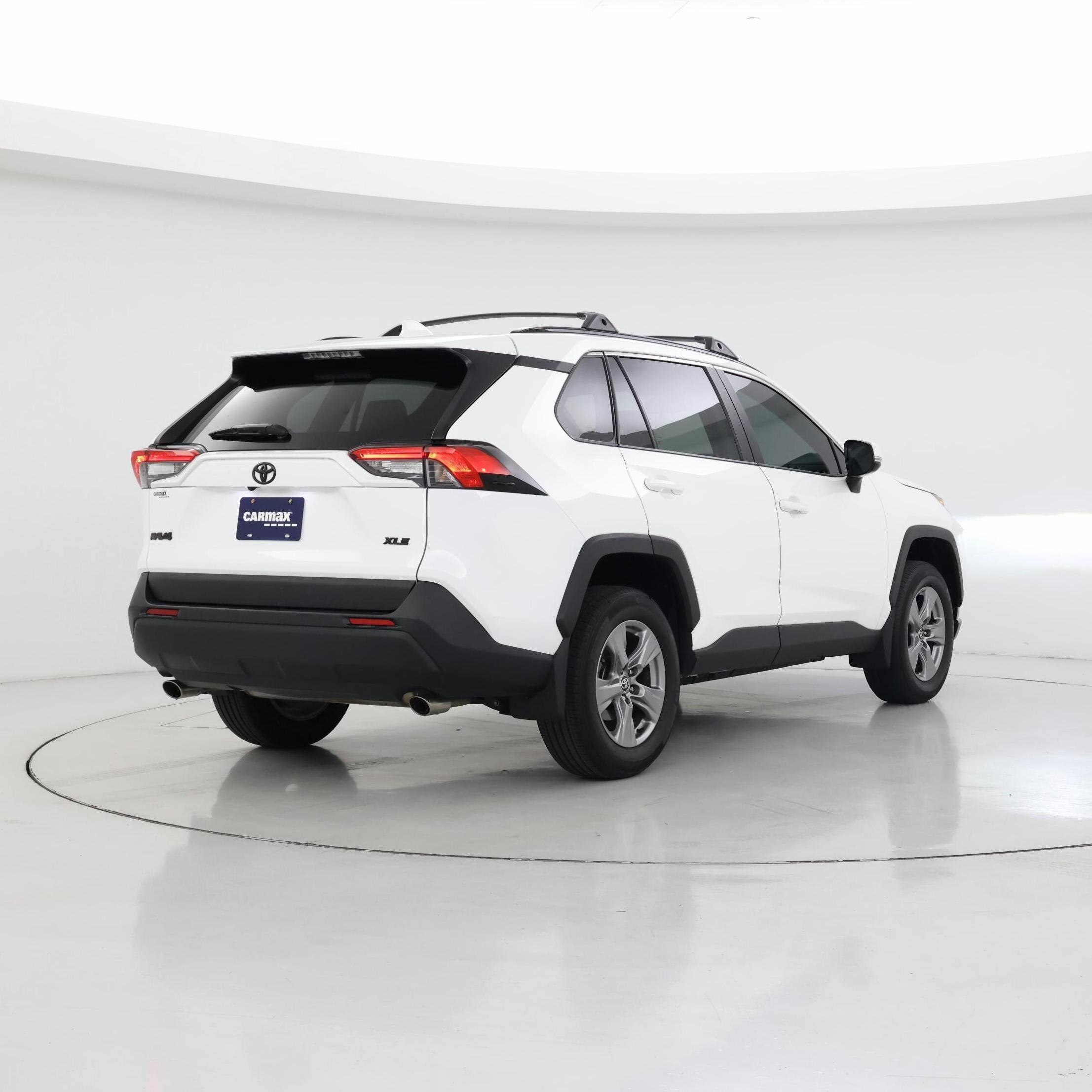 Thumbnail: 2024 Toyota RAV4 - 8