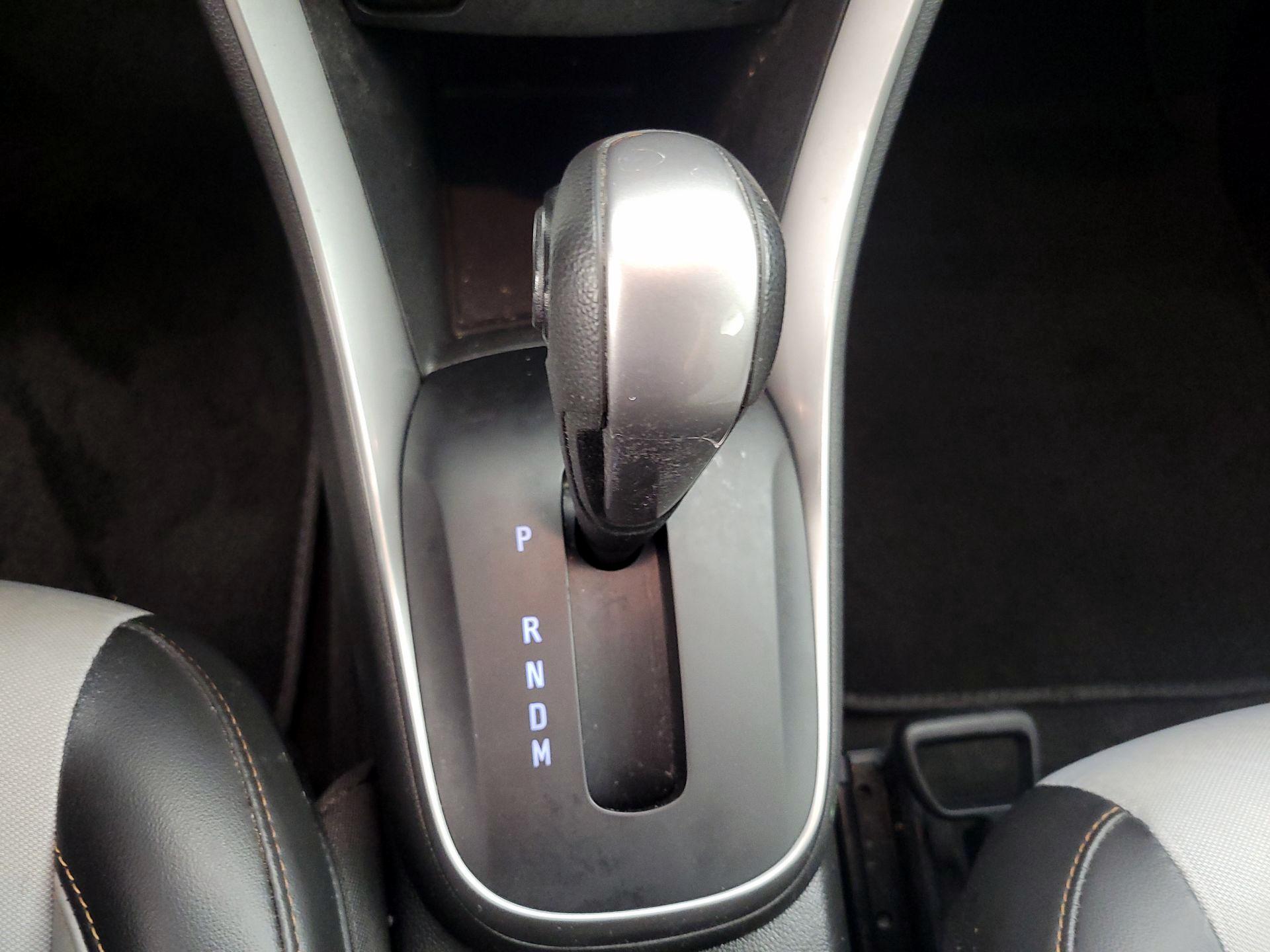 Thumbnail: 2021 Chevrolet Trax - 17