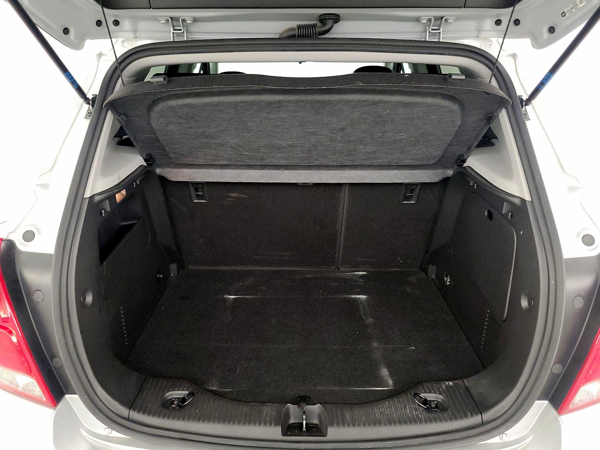 Thumbnail: 2021 Chevrolet Trax - 20