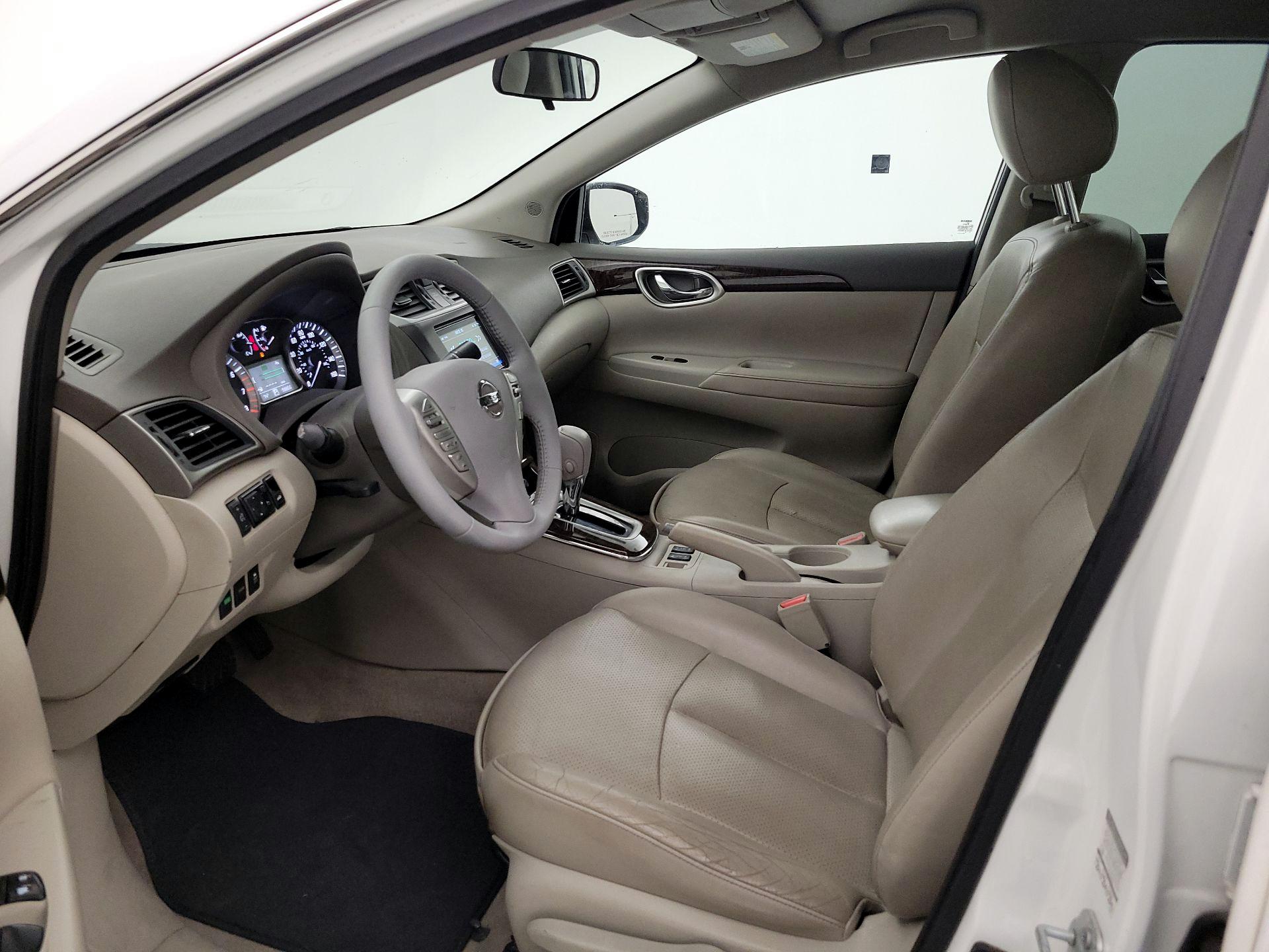 Thumbnail: 2014 Nissan Sentra - 11