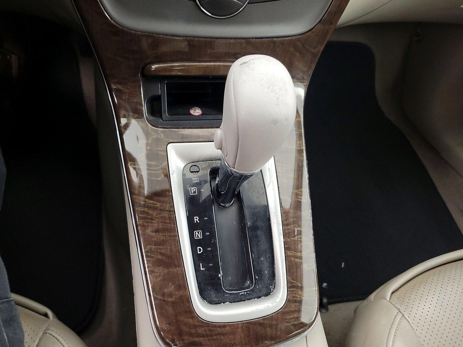 Thumbnail: 2014 Nissan Sentra - 17