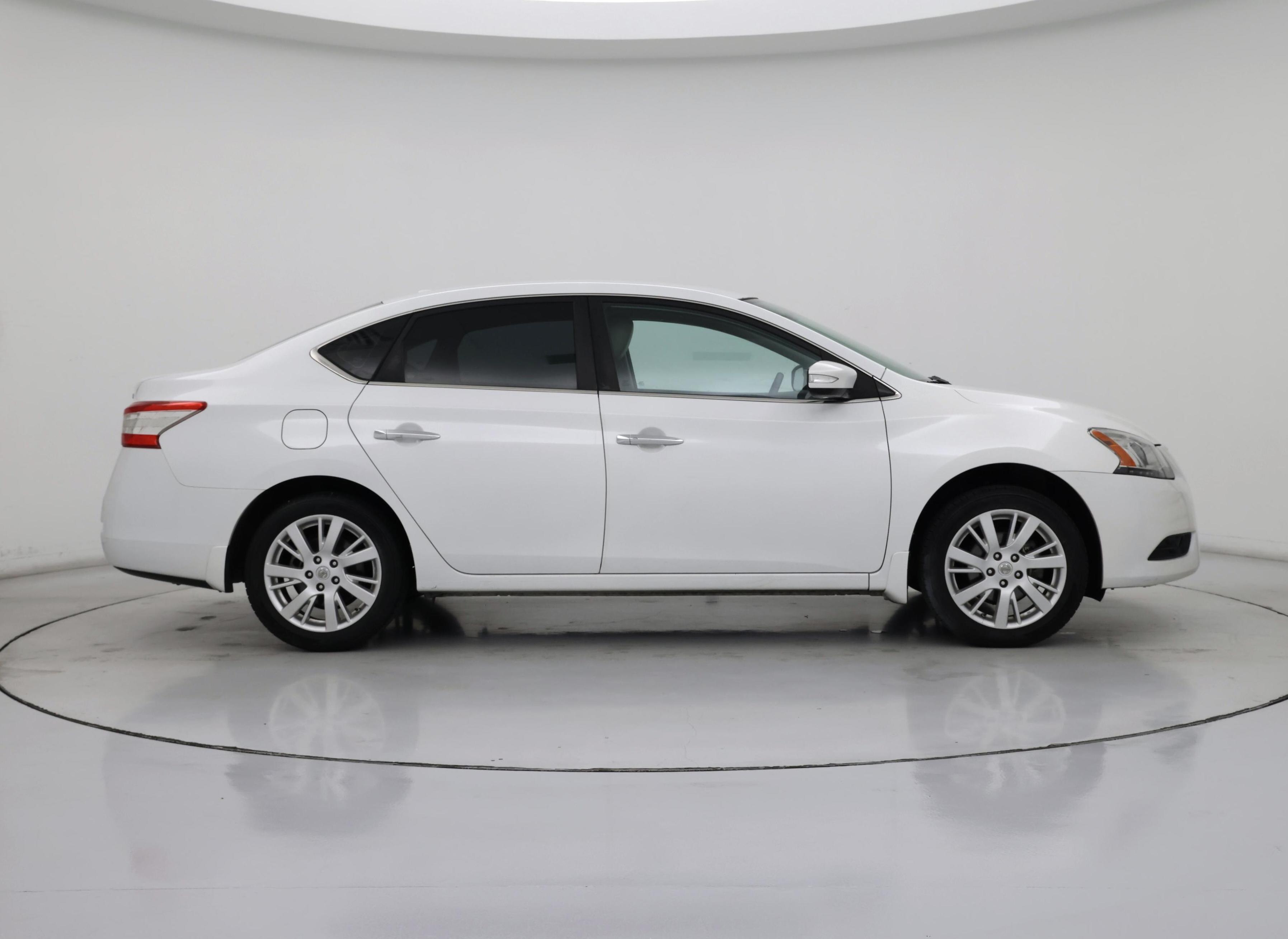 Thumbnail: 2014 Nissan Sentra - 7