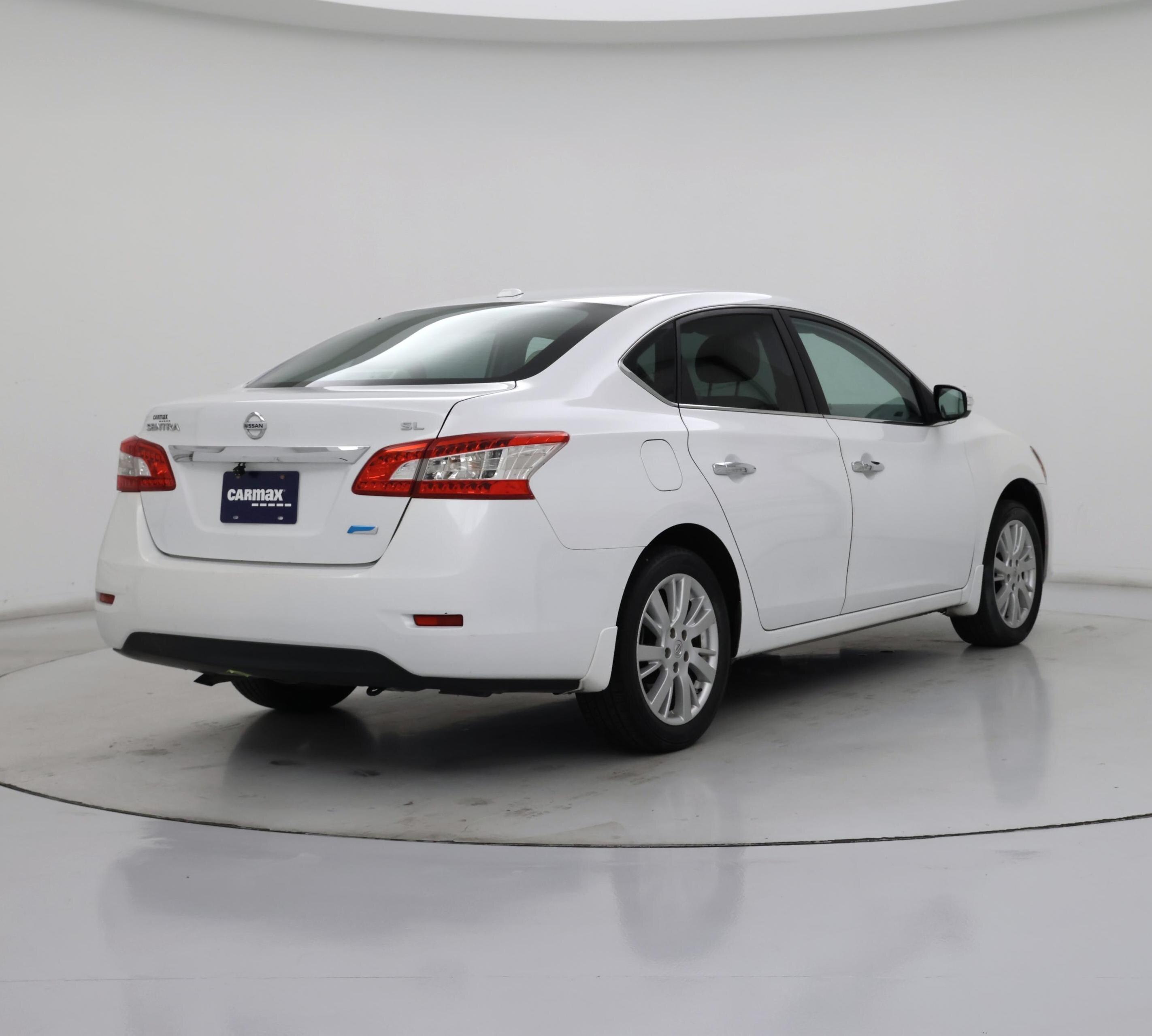 Thumbnail: 2014 Nissan Sentra - 8