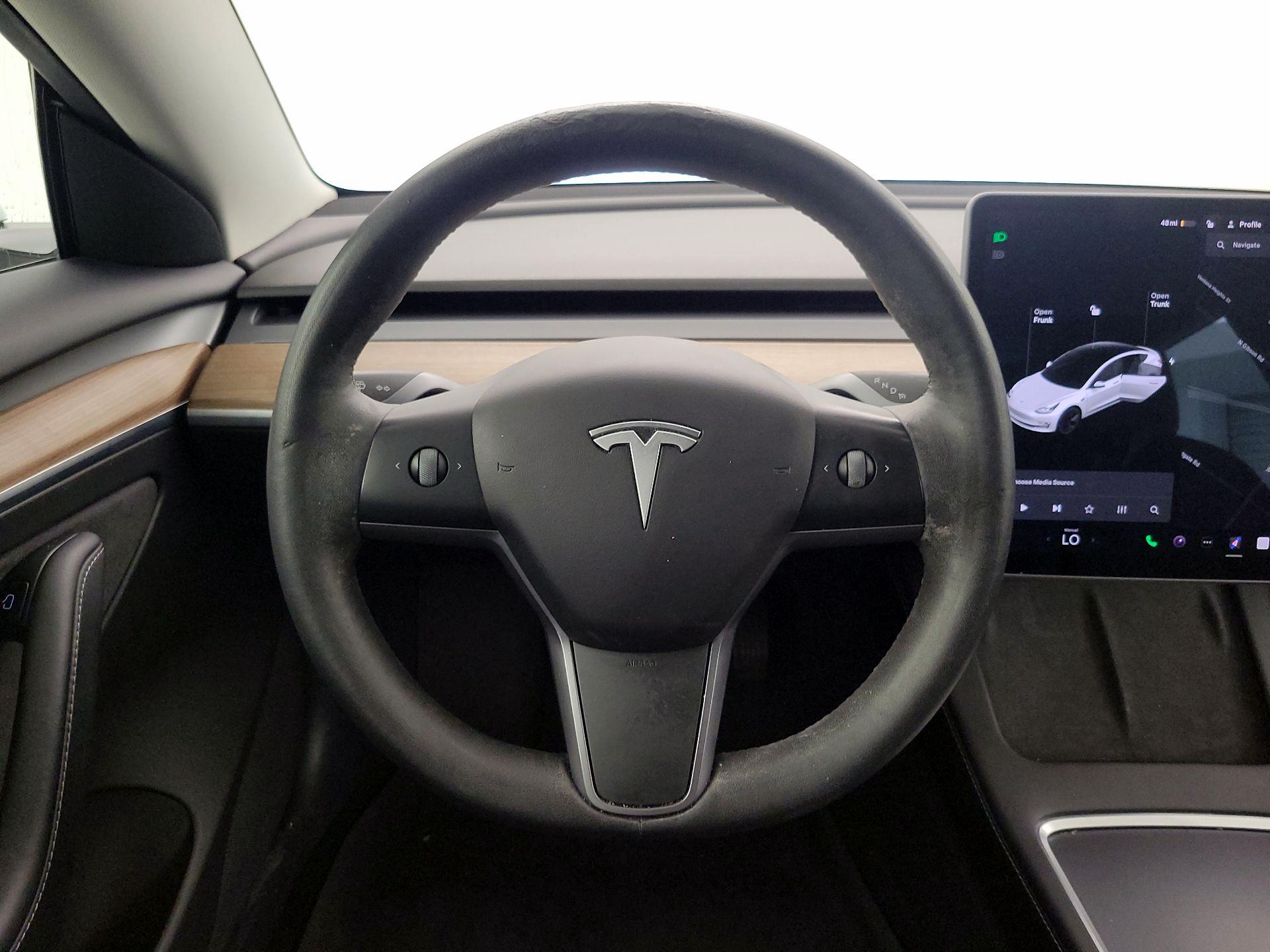 Thumbnail: 2022 Tesla Model 3 - 10