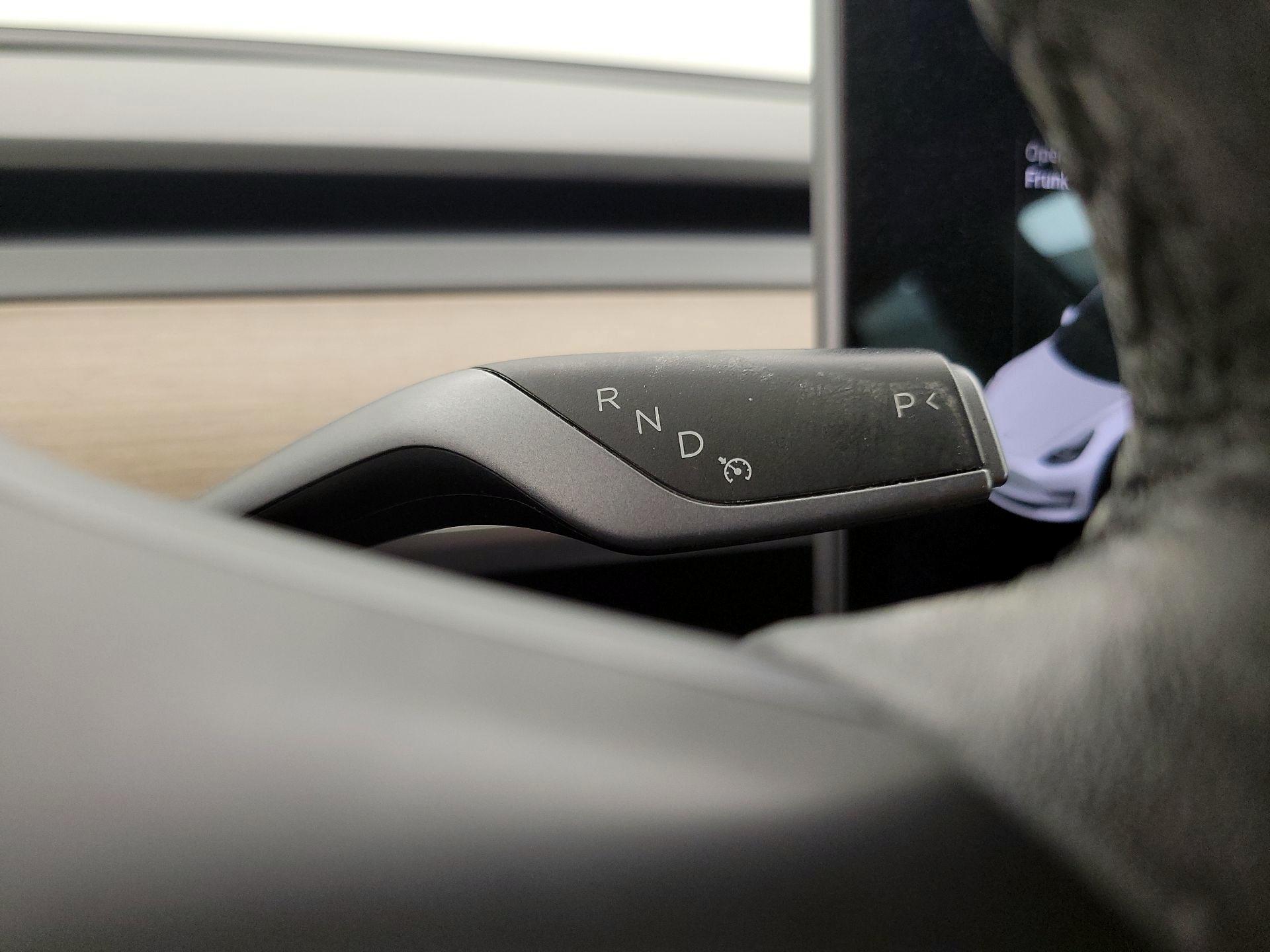 Thumbnail: 2022 Tesla Model 3 - 17