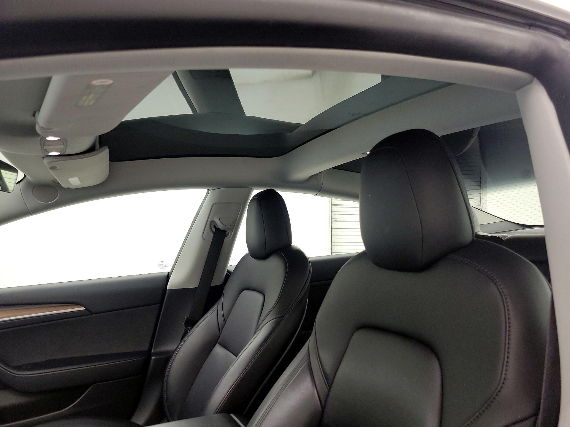 Thumbnail: 2022 Tesla Model 3 - 18