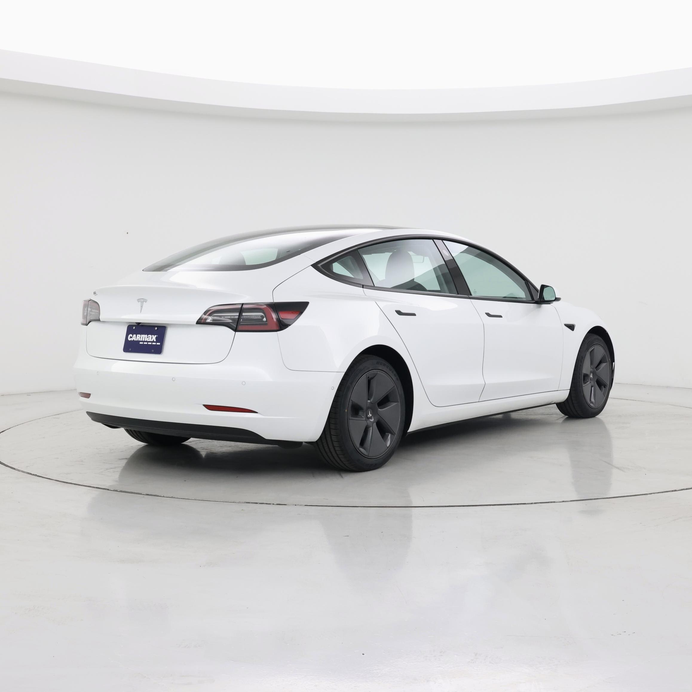 Thumbnail: 2022 Tesla Model 3 - 8