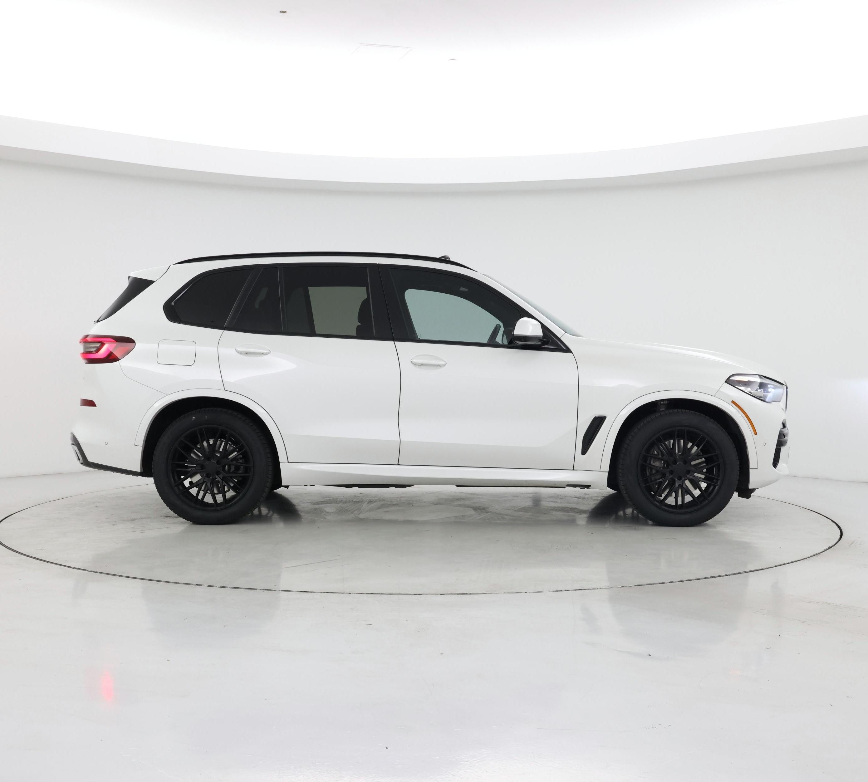 Thumbnail: 2021 BMW X5 - 7