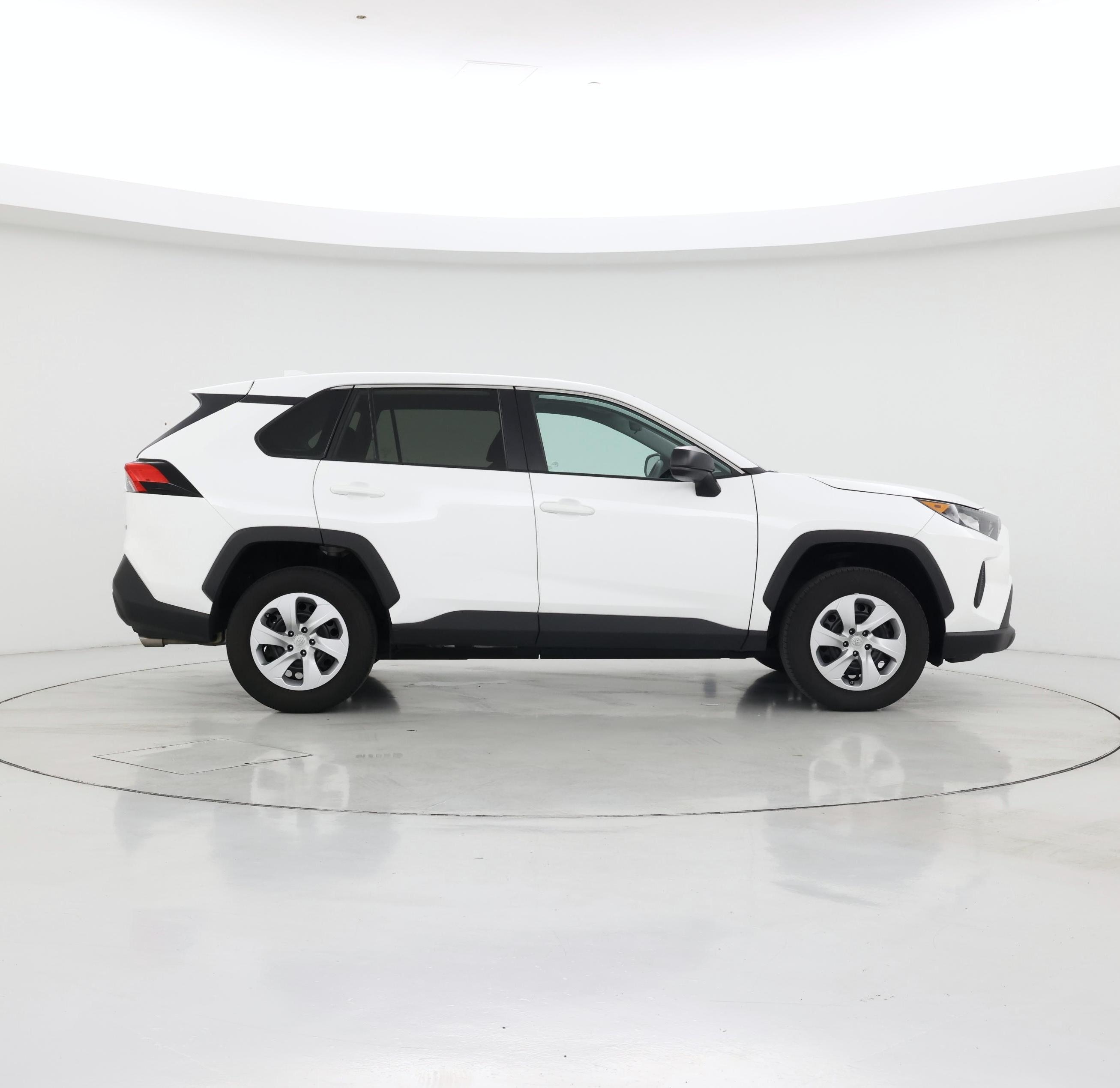 Thumbnail: 2022 Toyota RAV4 - 7