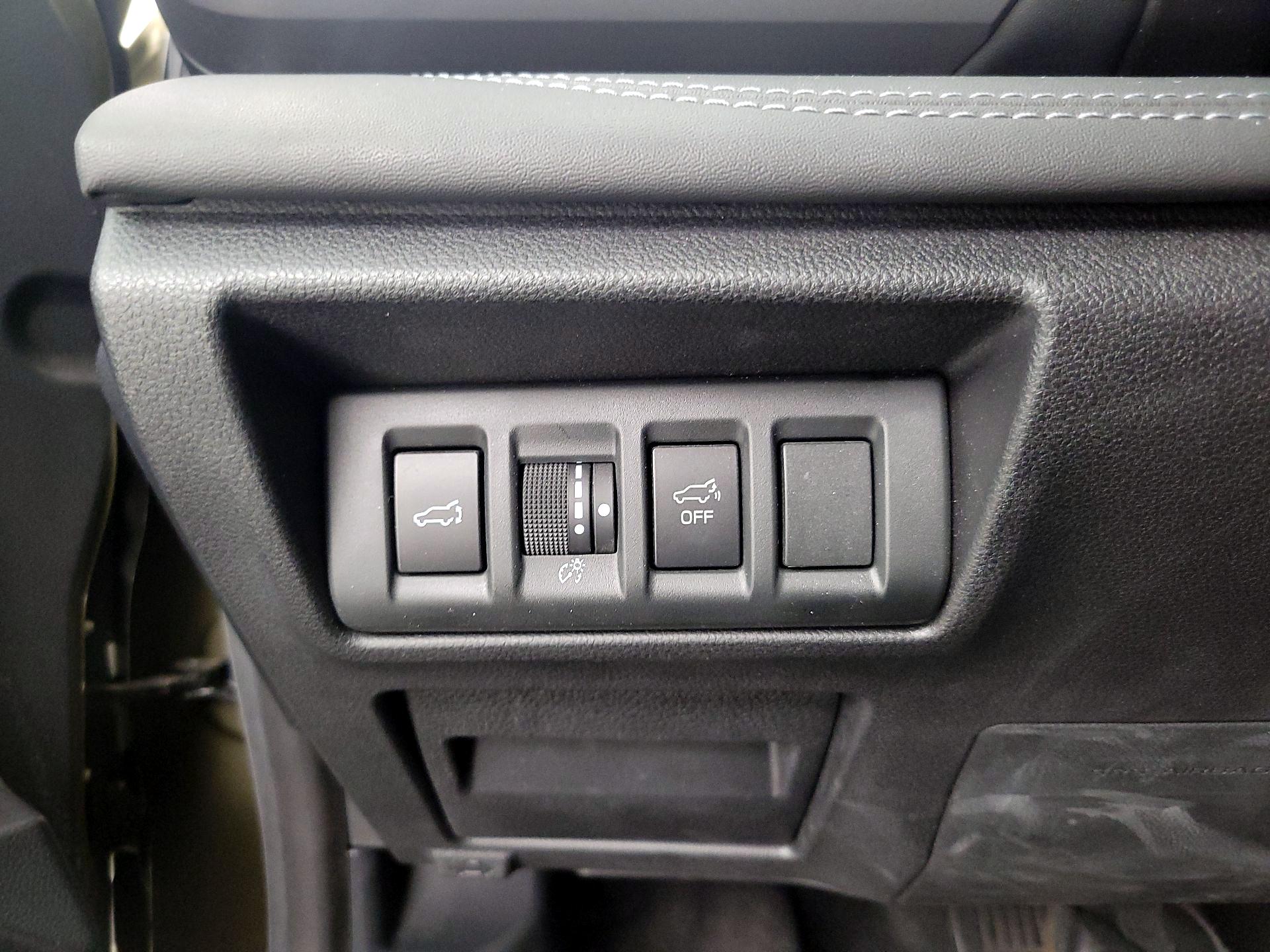 Thumbnail: 2020 Subaru Outback - 13