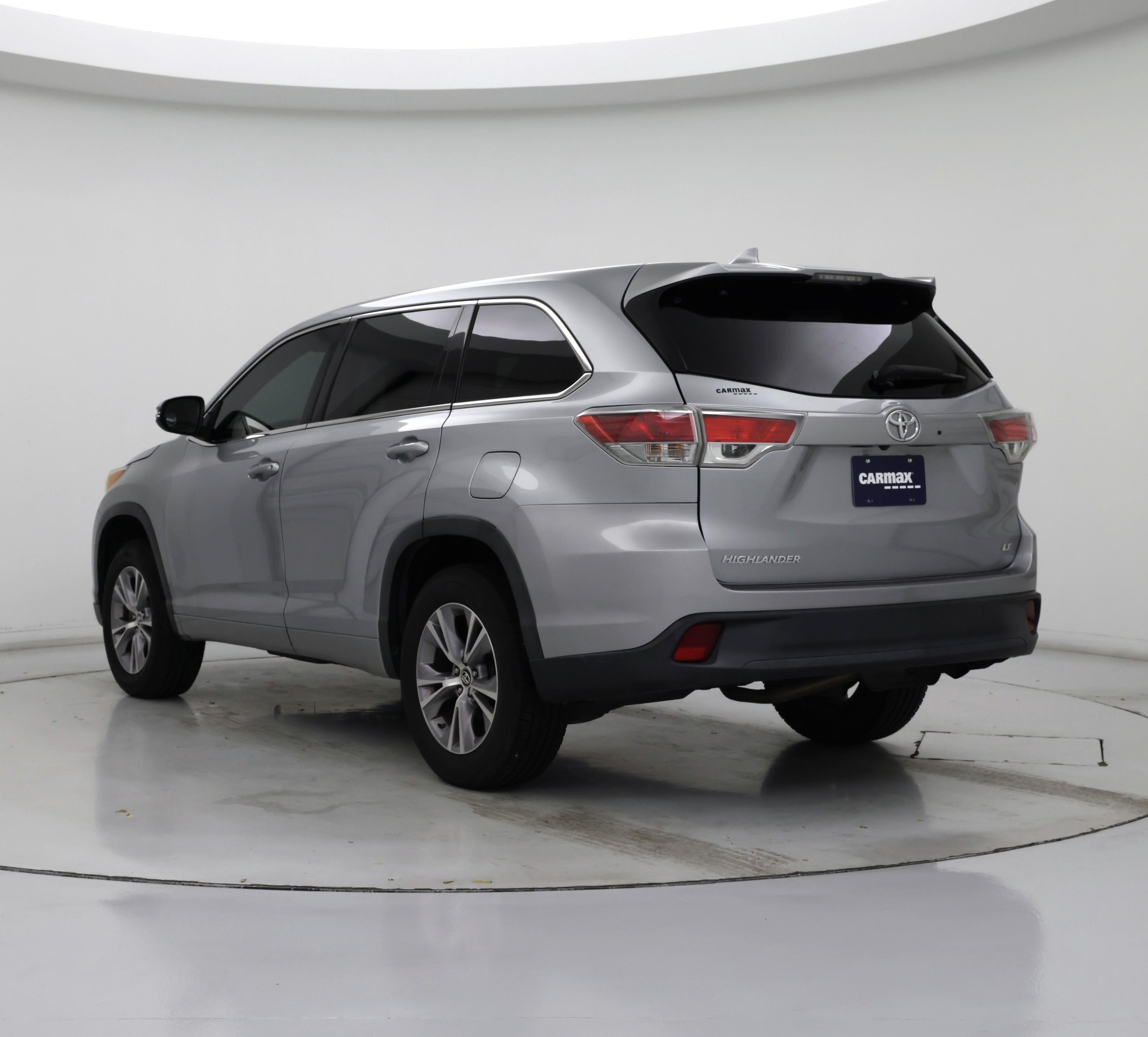 Thumbnail: 2016 Toyota Highlander - 2