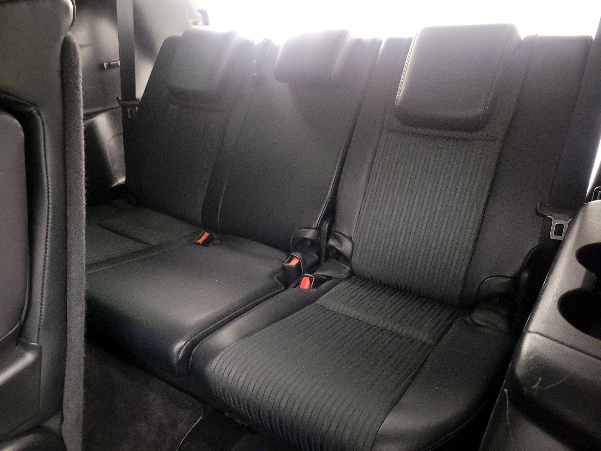 Thumbnail: 2016 Toyota Highlander - 20