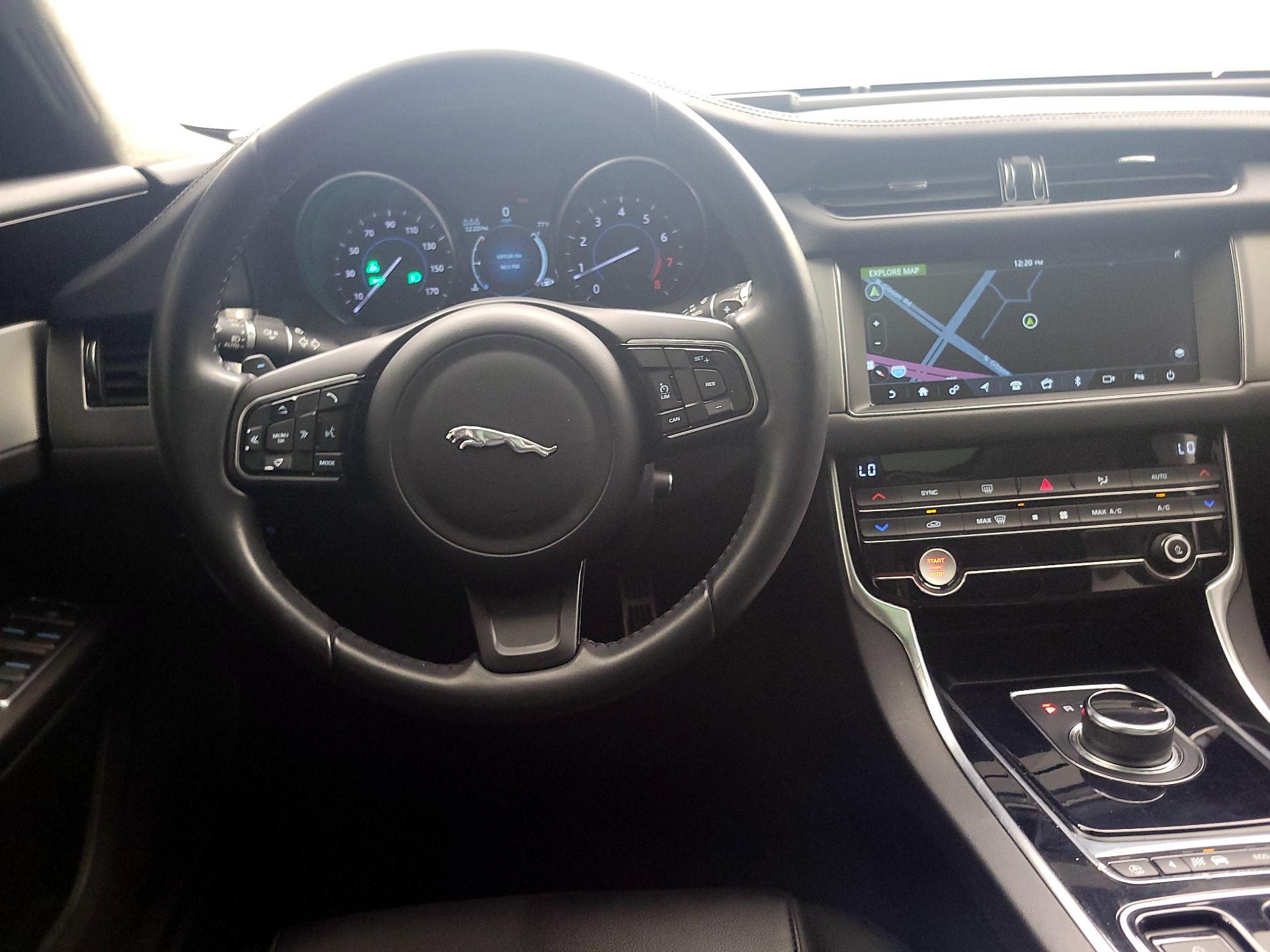 Thumbnail: 2020 Jaguar XF - 10