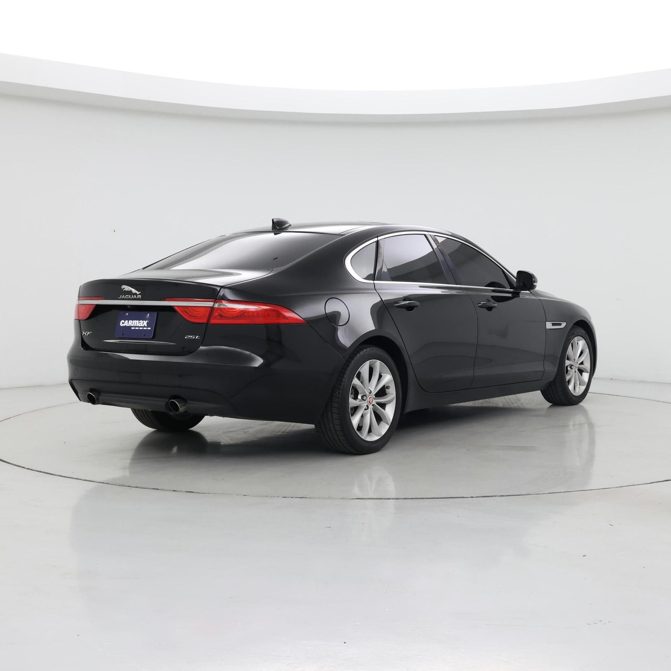 Thumbnail: 2020 Jaguar XF - 8