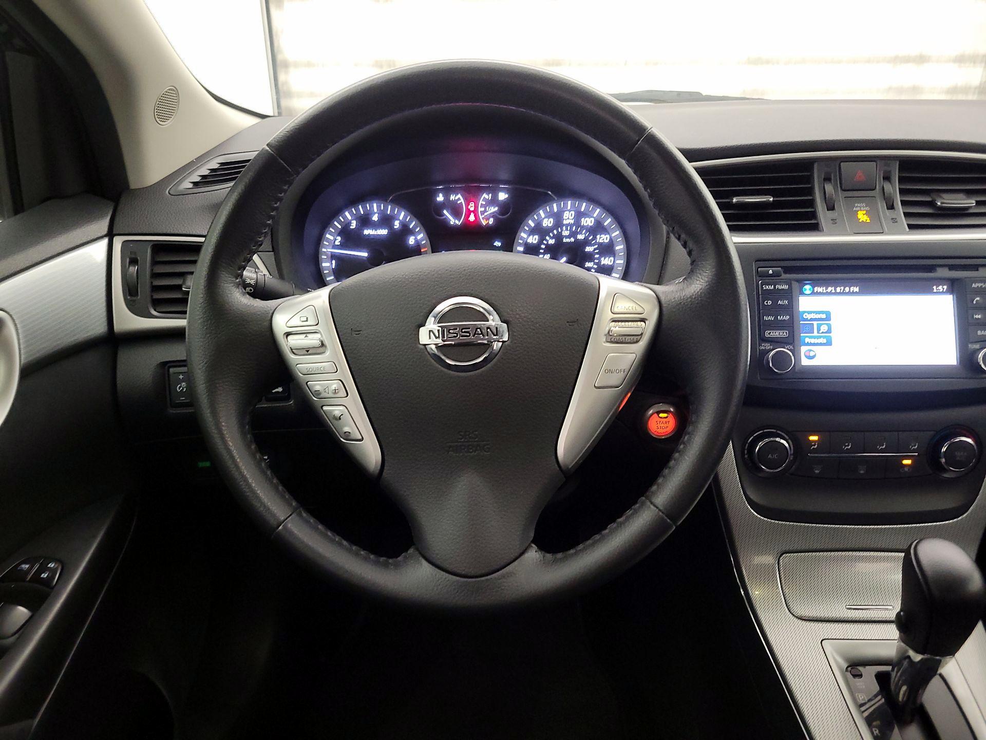 Thumbnail: 2015 Nissan Sentra - 10