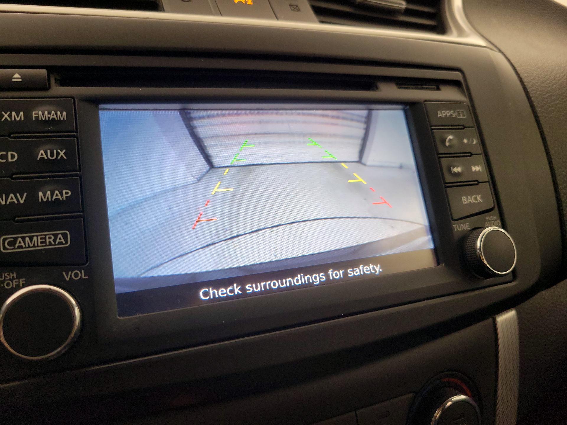 Thumbnail: 2015 Nissan Sentra - 15