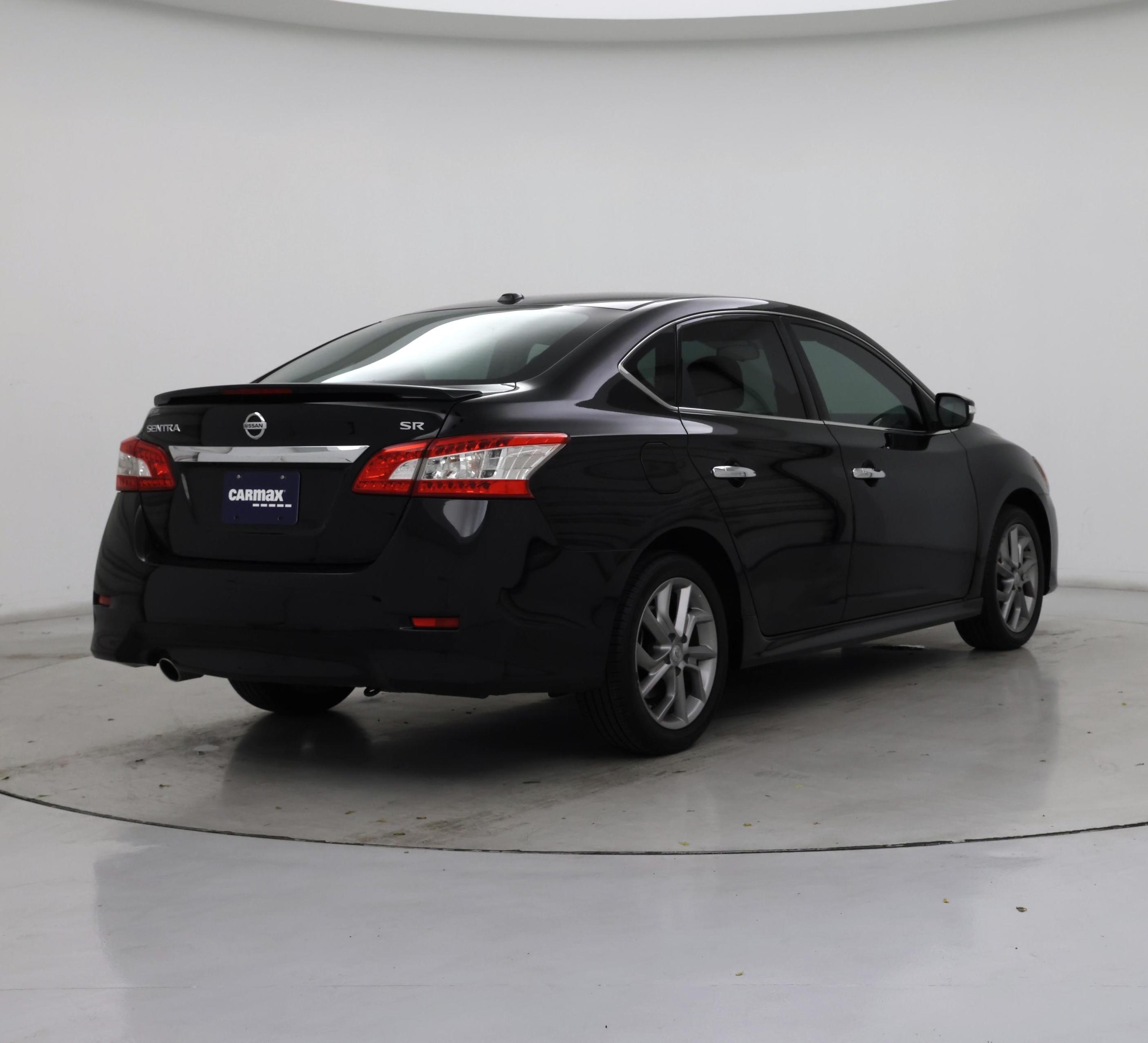 Thumbnail: 2015 Nissan Sentra - 8