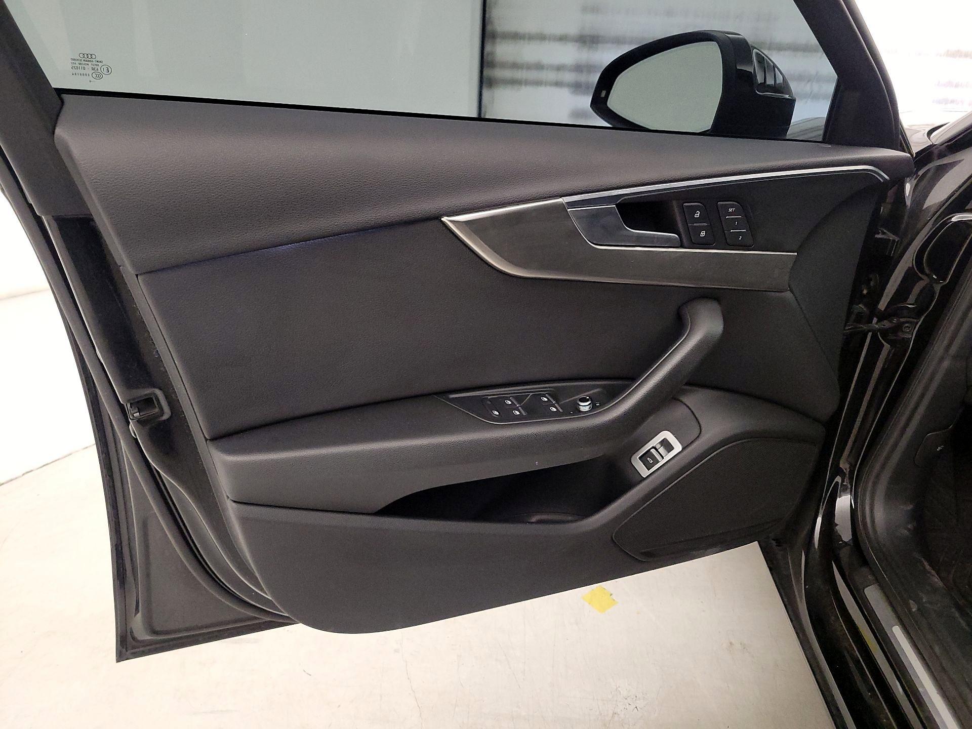 Thumbnail: 2019 Audi A4 - 12