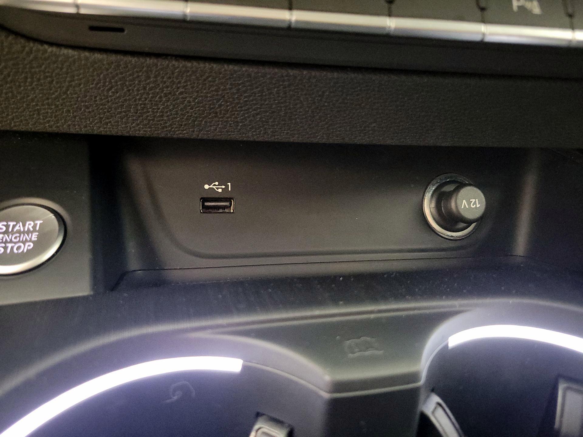 Thumbnail: 2019 Audi A4 - 18