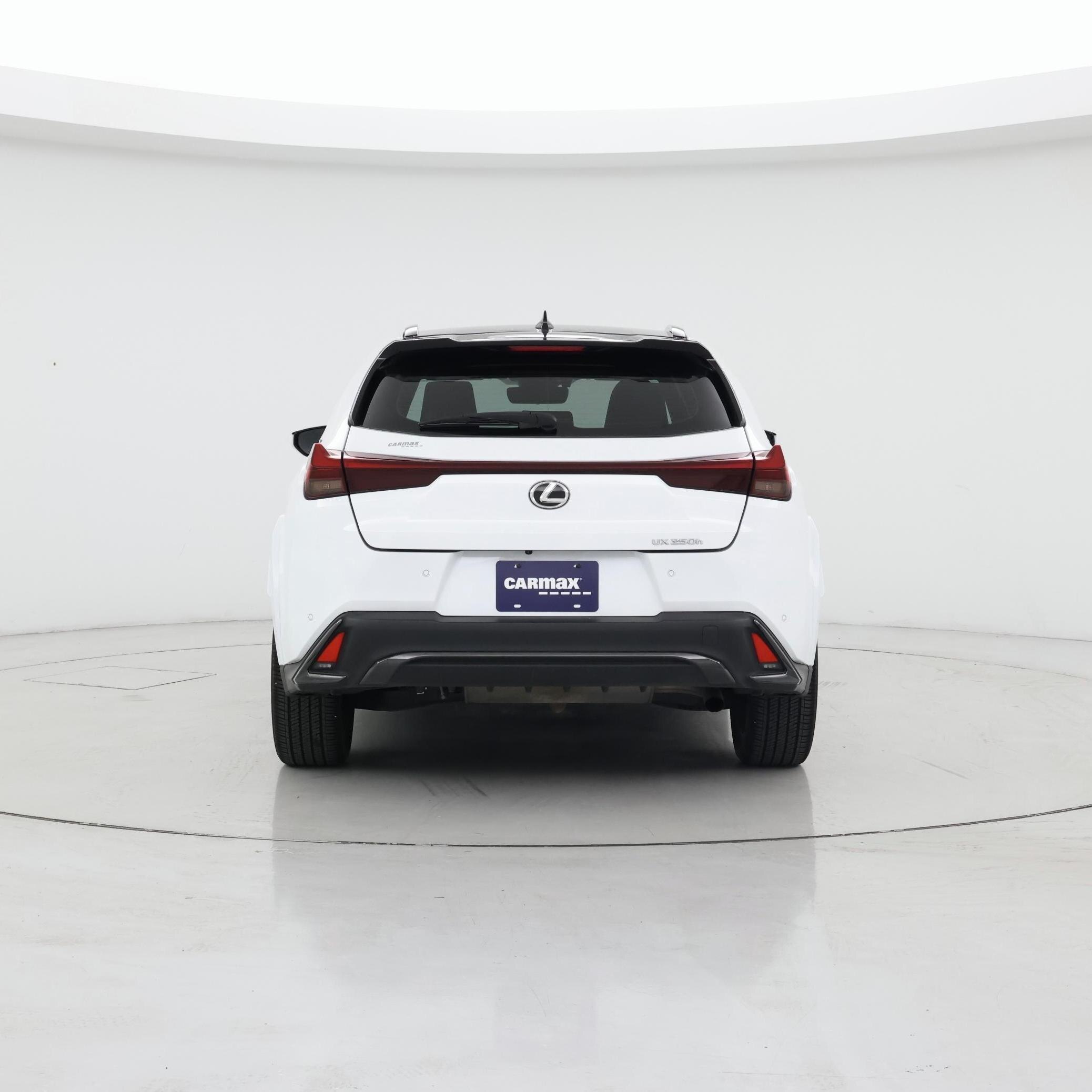 Thumbnail: 2024 Lexus UX - 6