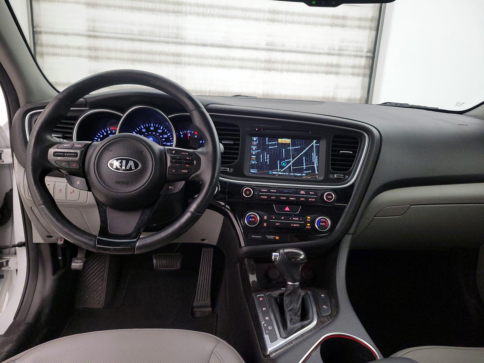 Thumbnail: 2015 Kia Optima - 9