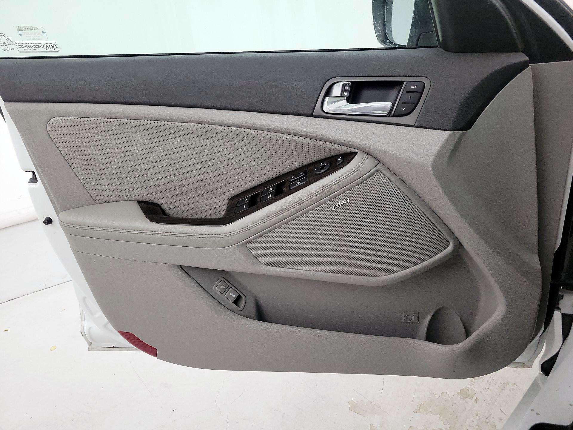 Thumbnail: 2015 Kia Optima - 12