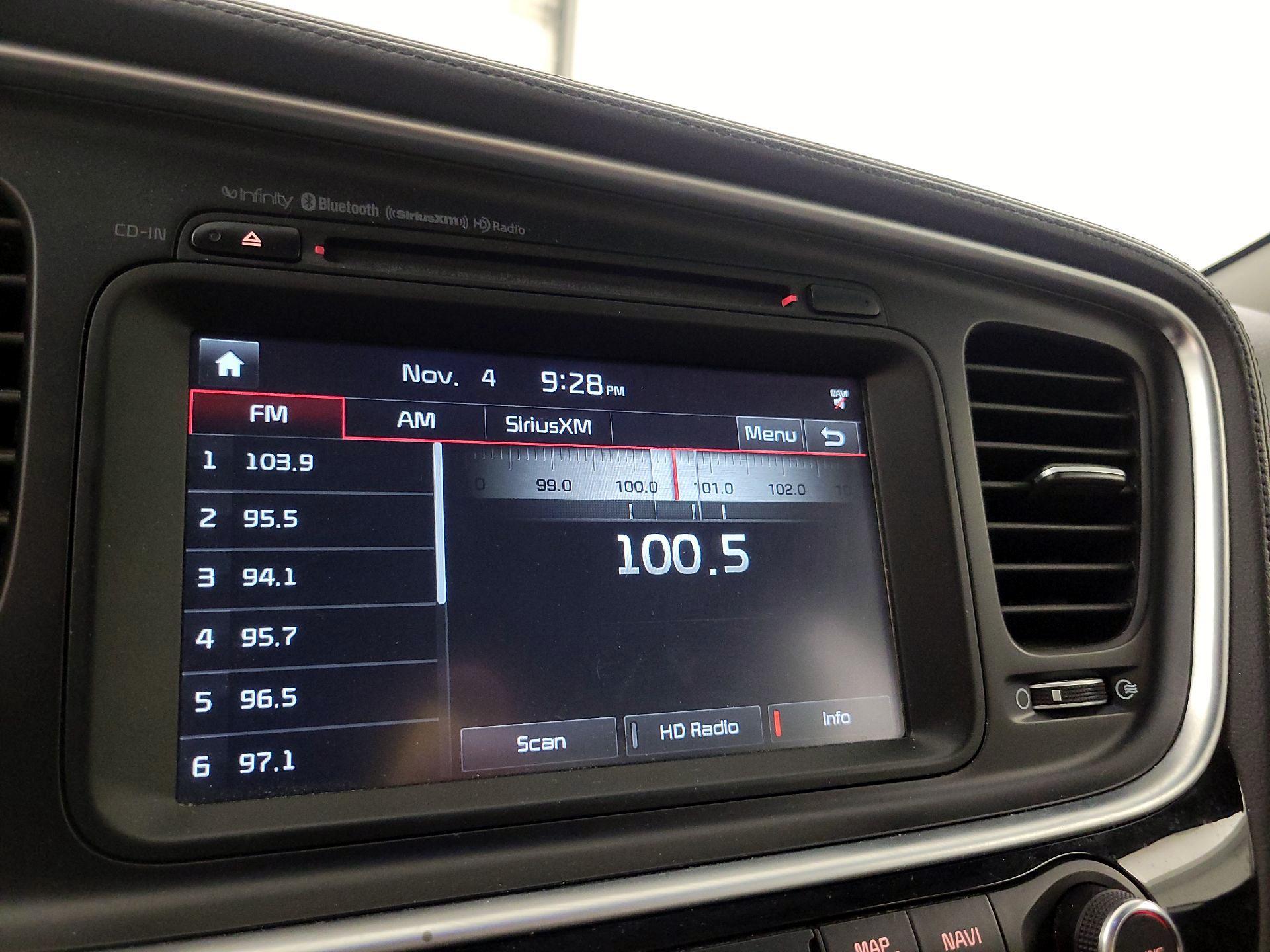 Thumbnail: 2015 Kia Optima - 16