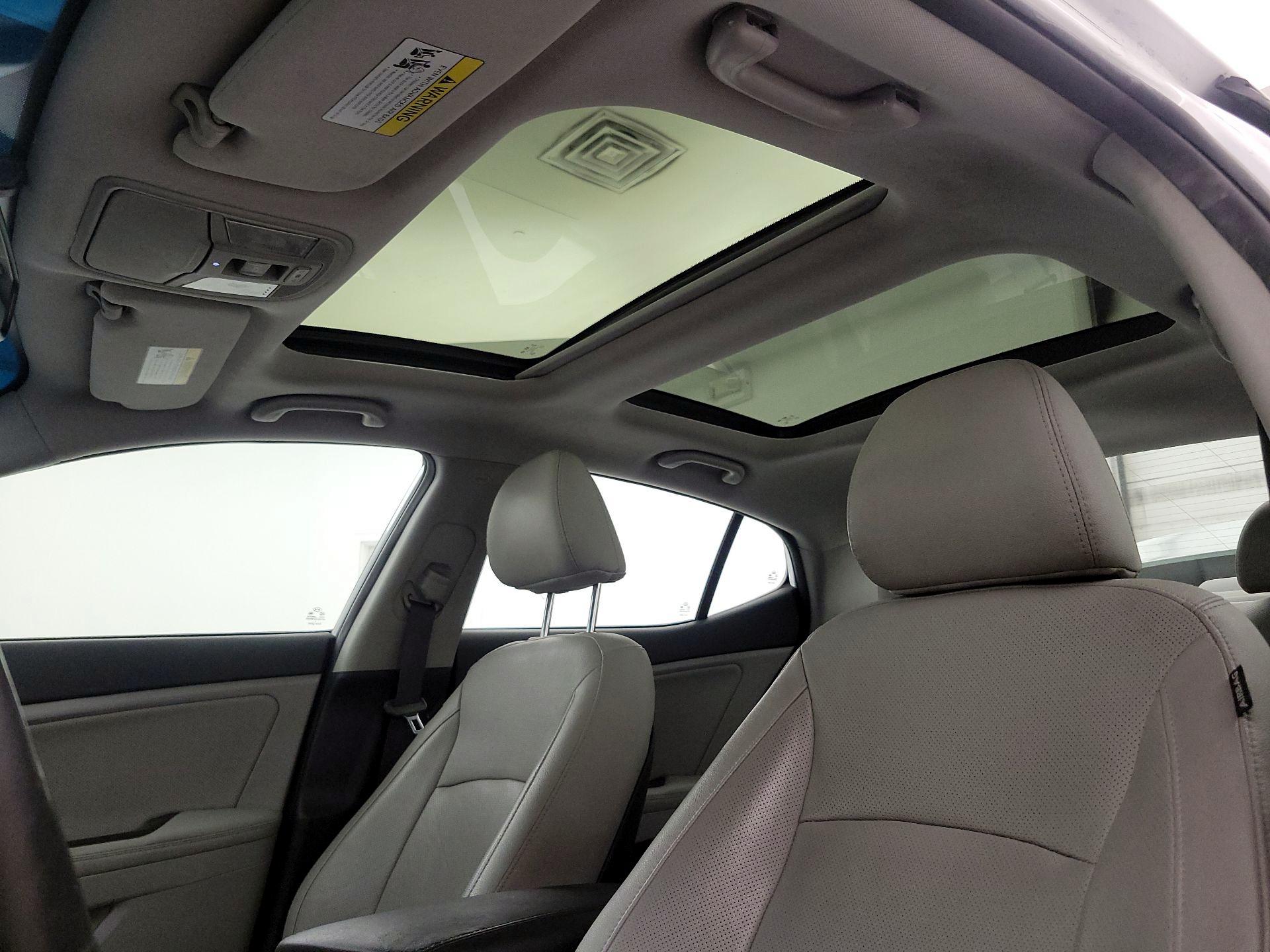 Thumbnail: 2015 Kia Optima - 20