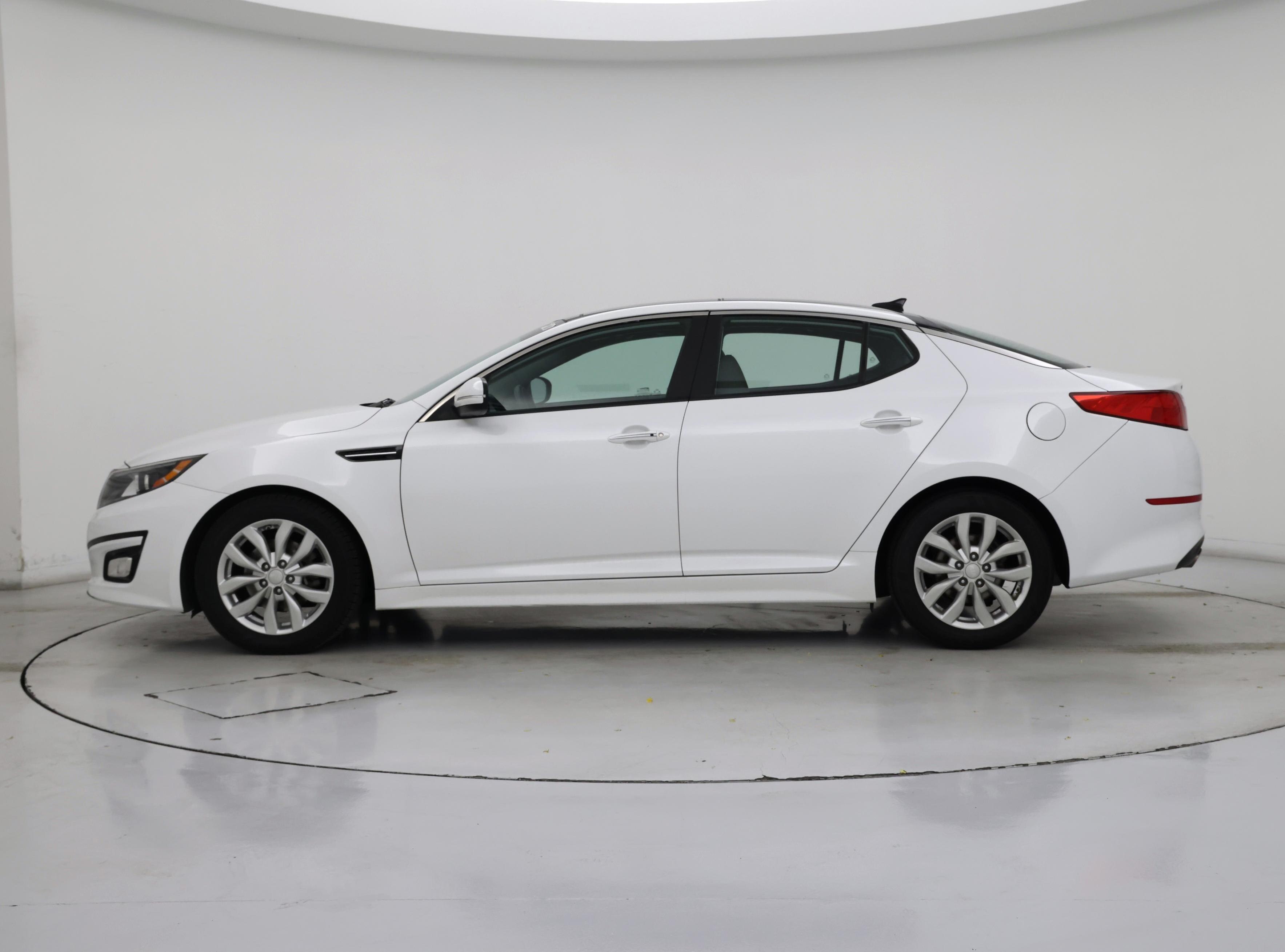 Thumbnail: 2015 Kia Optima - 3