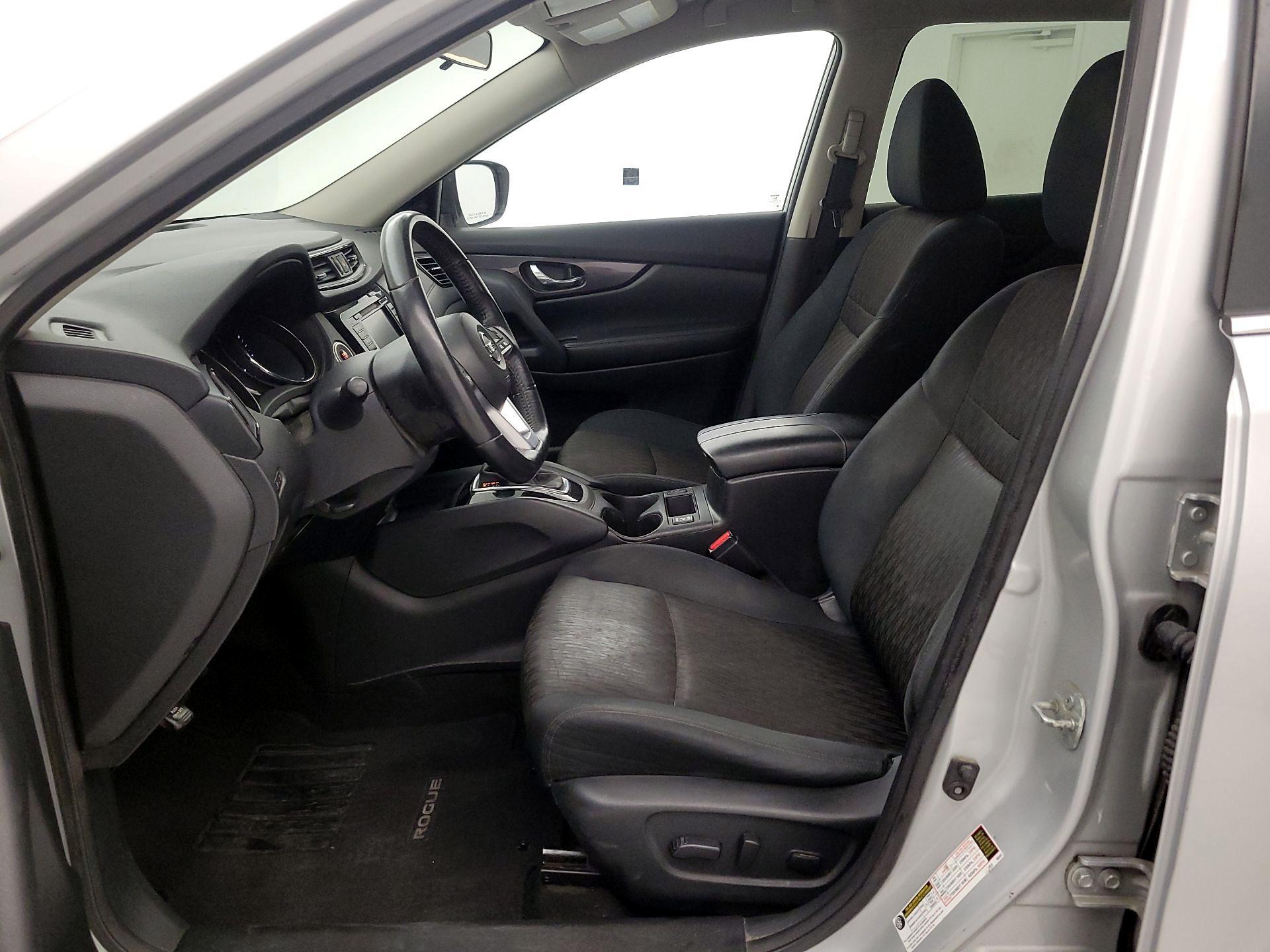 Thumbnail: 2018 Nissan Rogue - 11