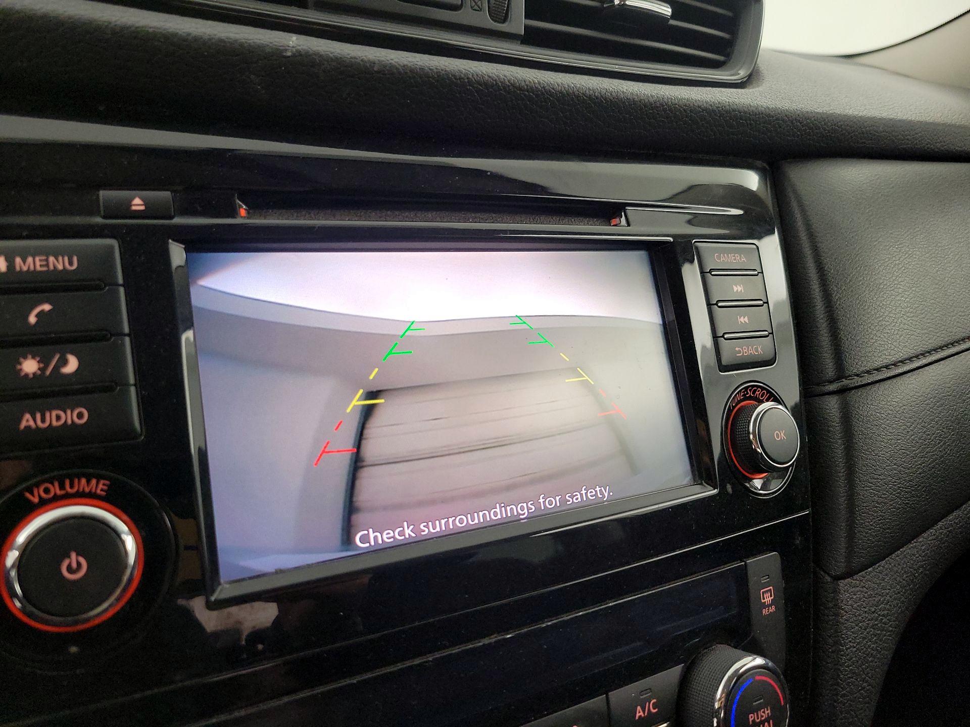 Thumbnail: 2018 Nissan Rogue - 14