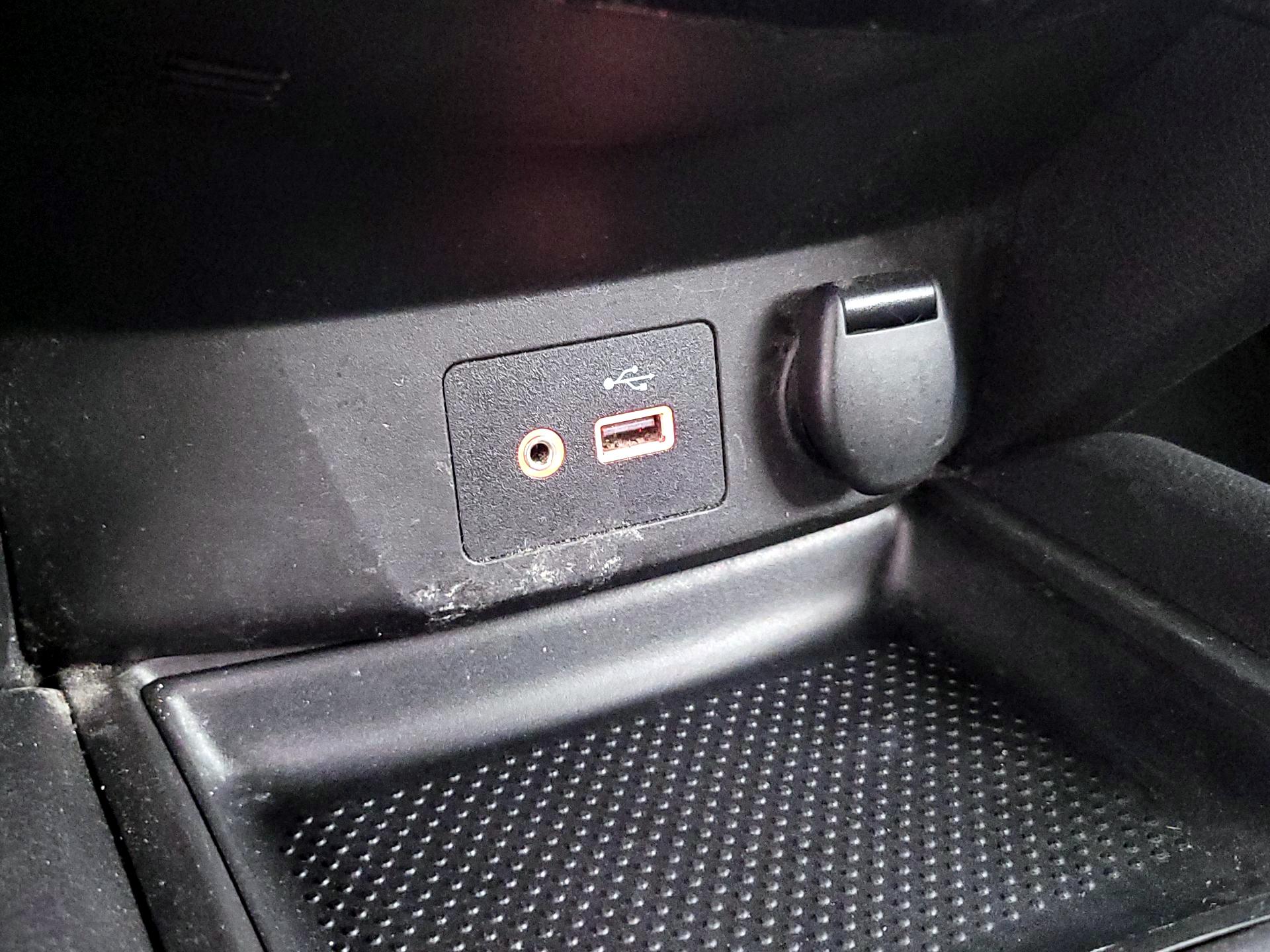 Thumbnail: 2018 Nissan Rogue - 18