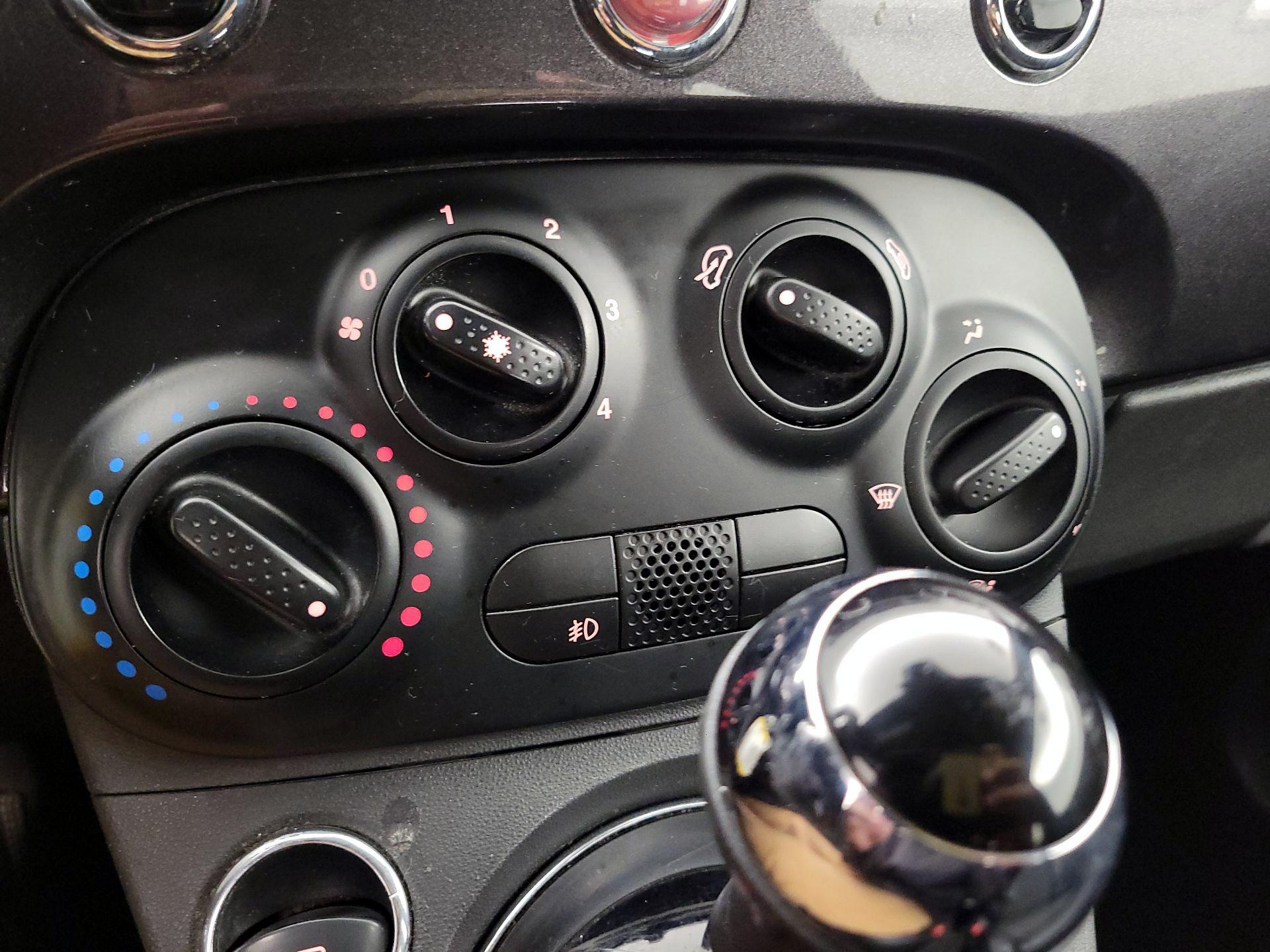 Thumbnail: 2015 Fiat 500 - 15