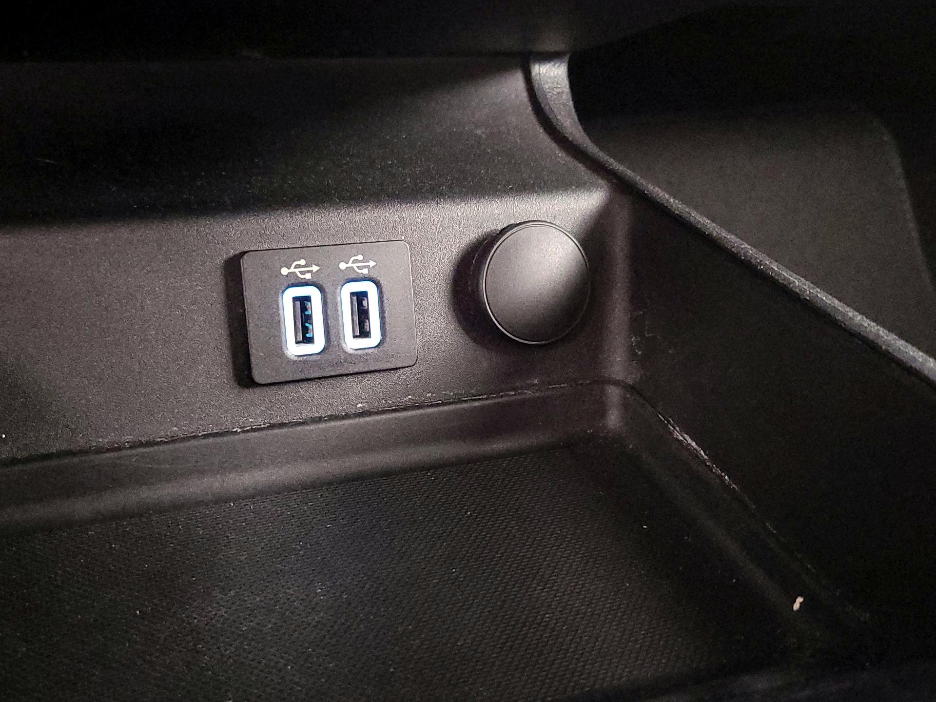 Thumbnail: 2019 Ford Fusion - 19