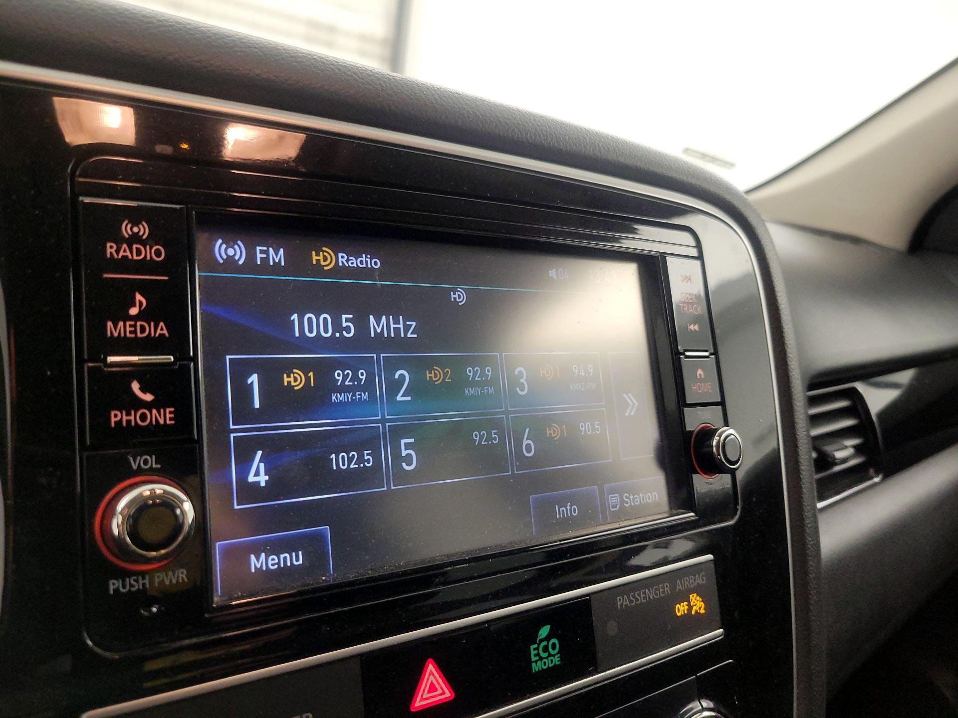 Thumbnail: 2019 Mitsubishi Outlander - 14