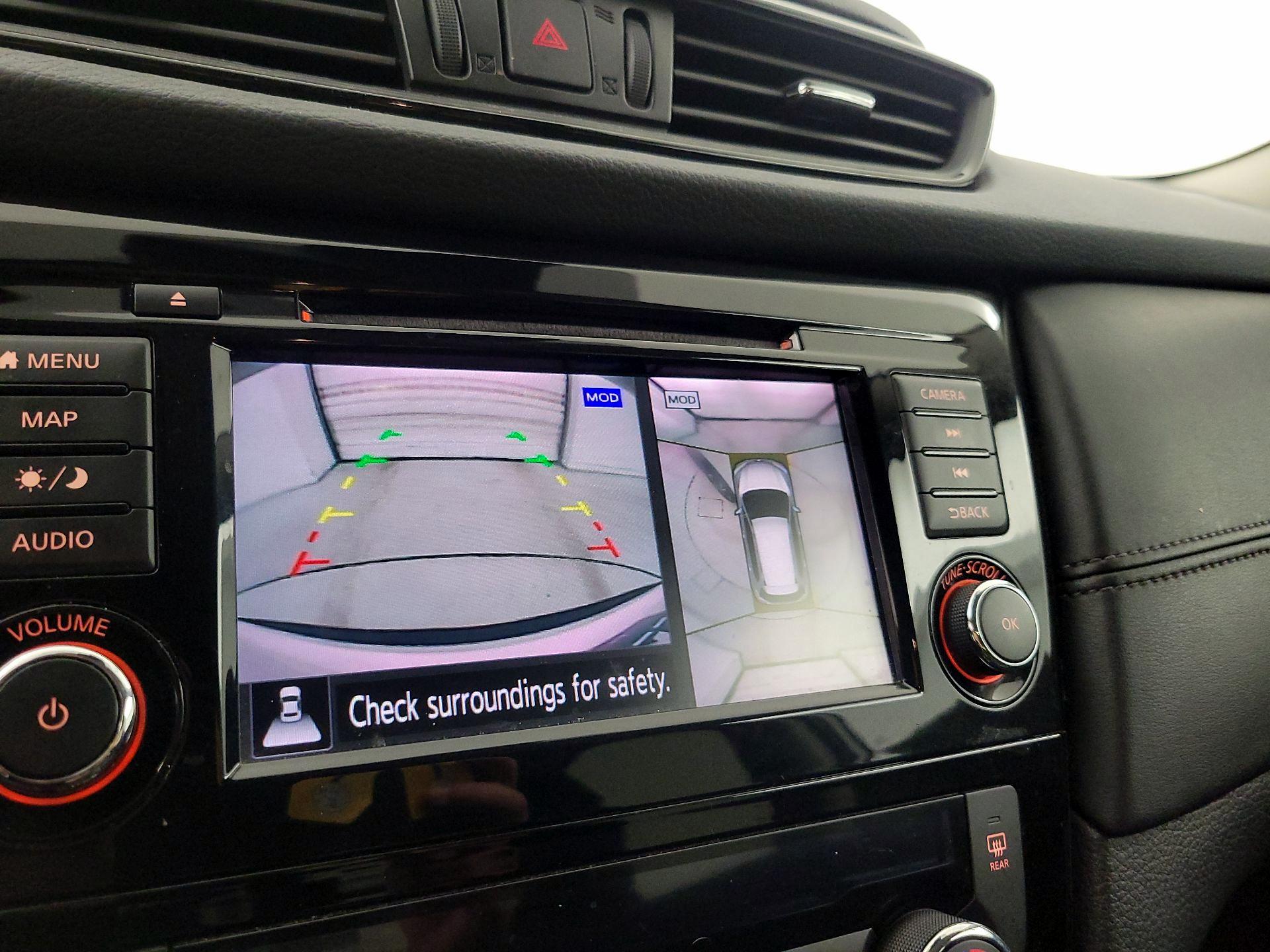 Thumbnail: 2018 Nissan Rogue - 15