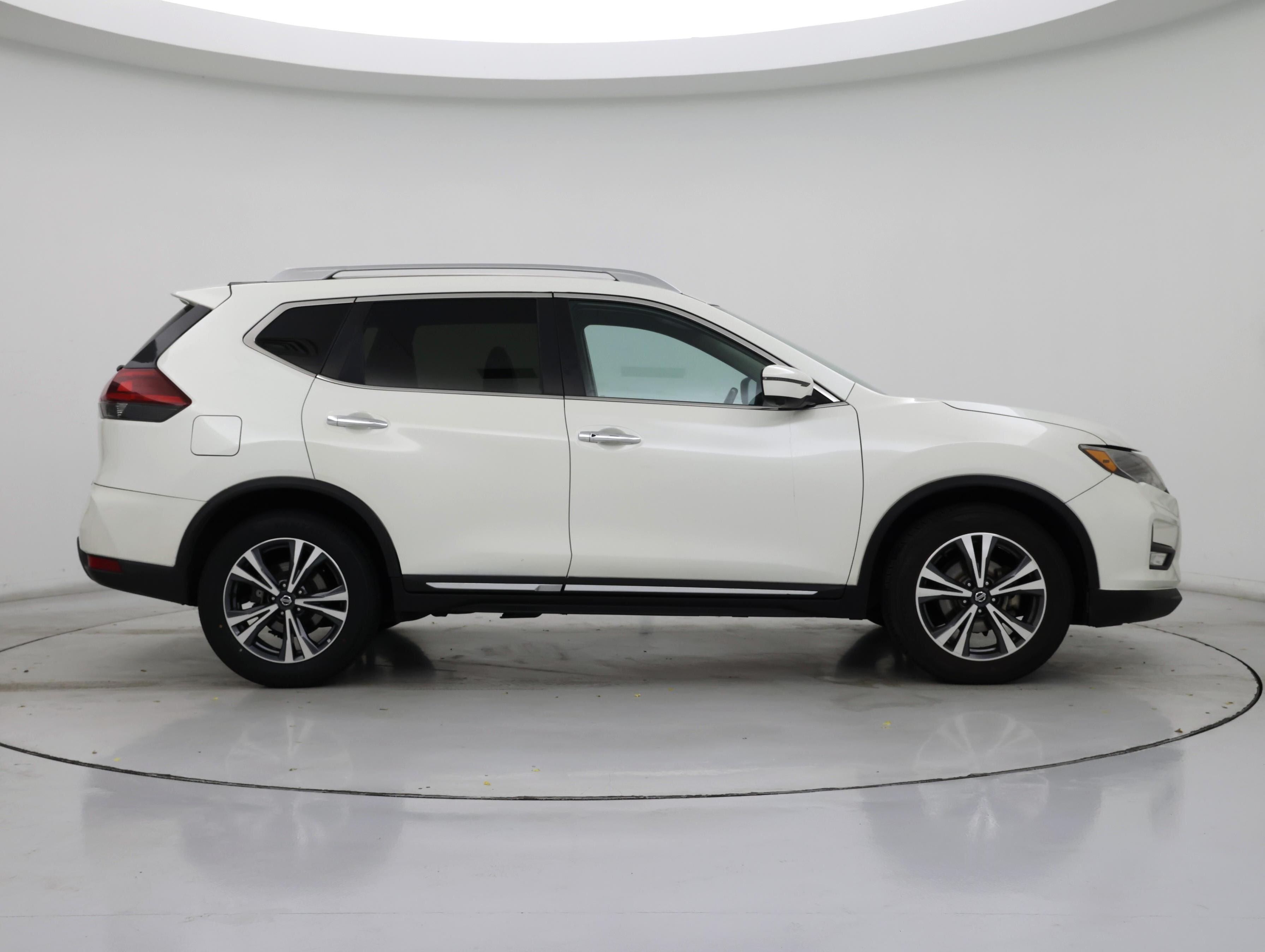 Thumbnail: 2018 Nissan Rogue - 7