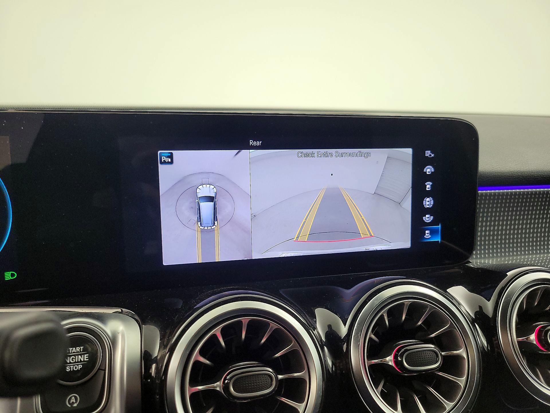 Thumbnail: 2022 Mercedes-Benz GLB - 14