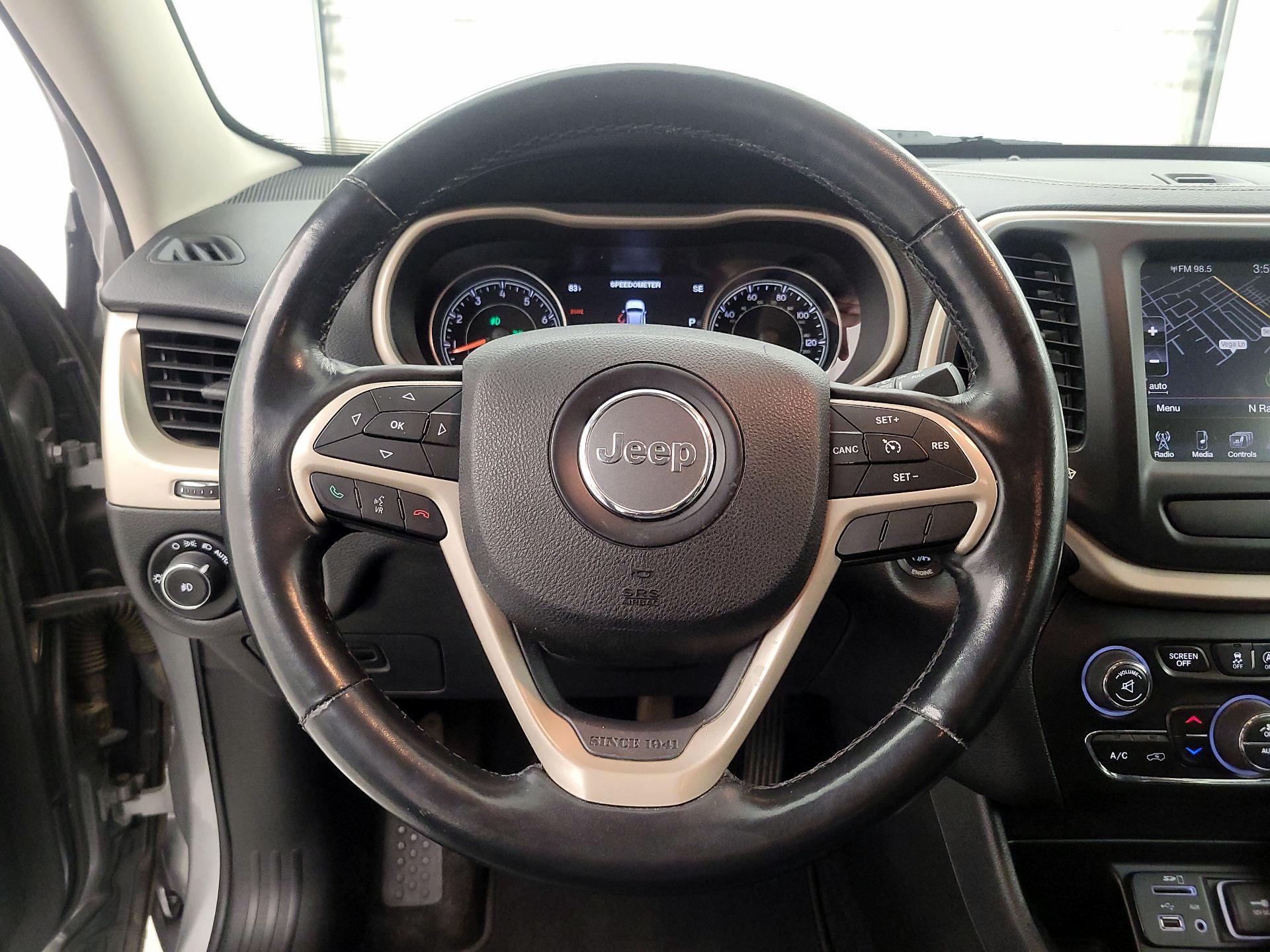 Thumbnail: 2015 Jeep Cherokee - 10