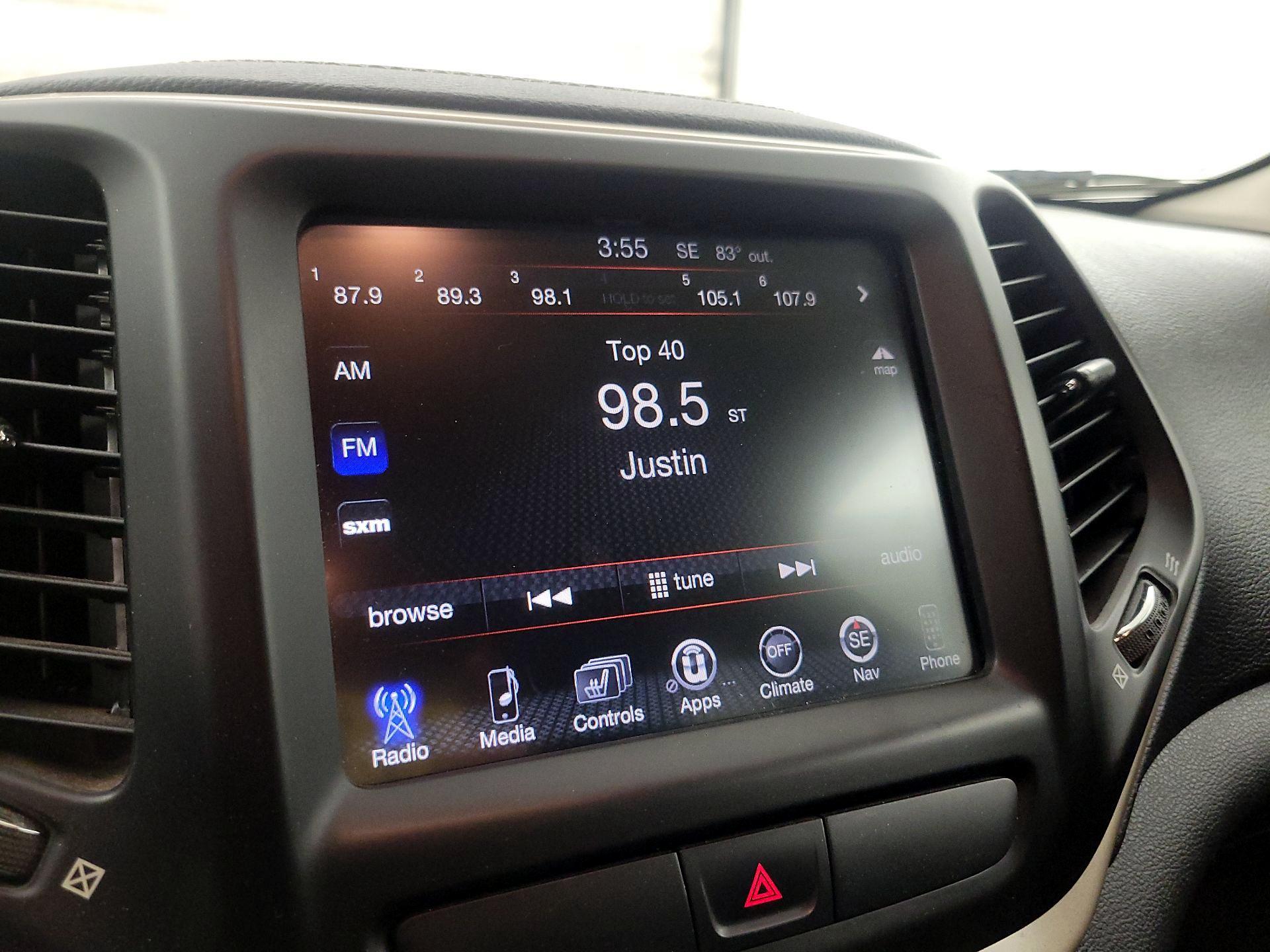 Thumbnail: 2015 Jeep Cherokee - 16