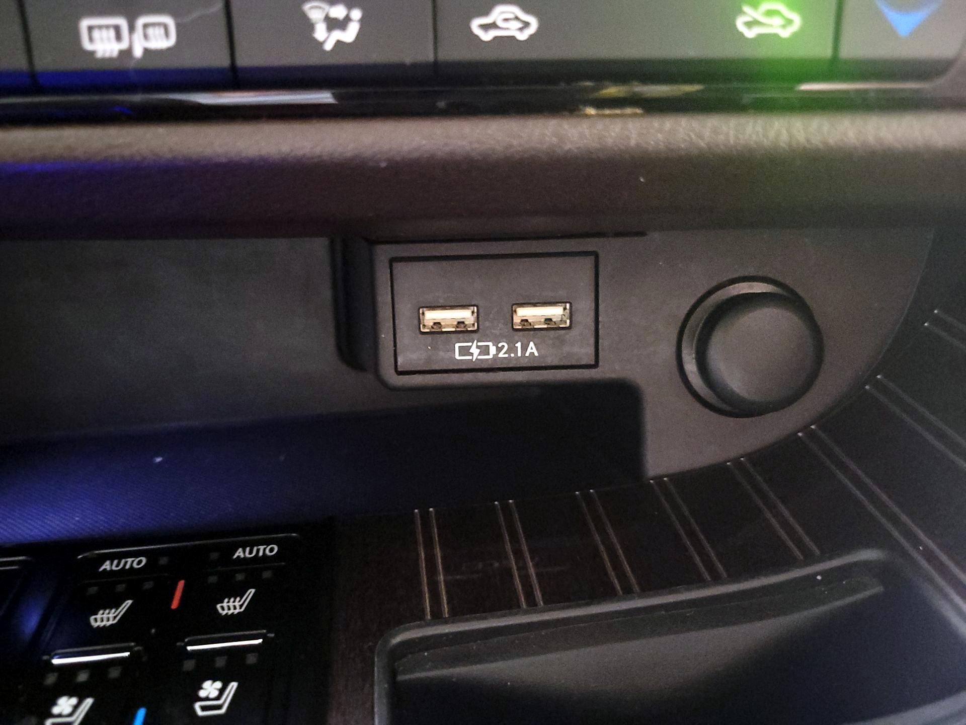 Thumbnail: 2020 Lexus RX - 18