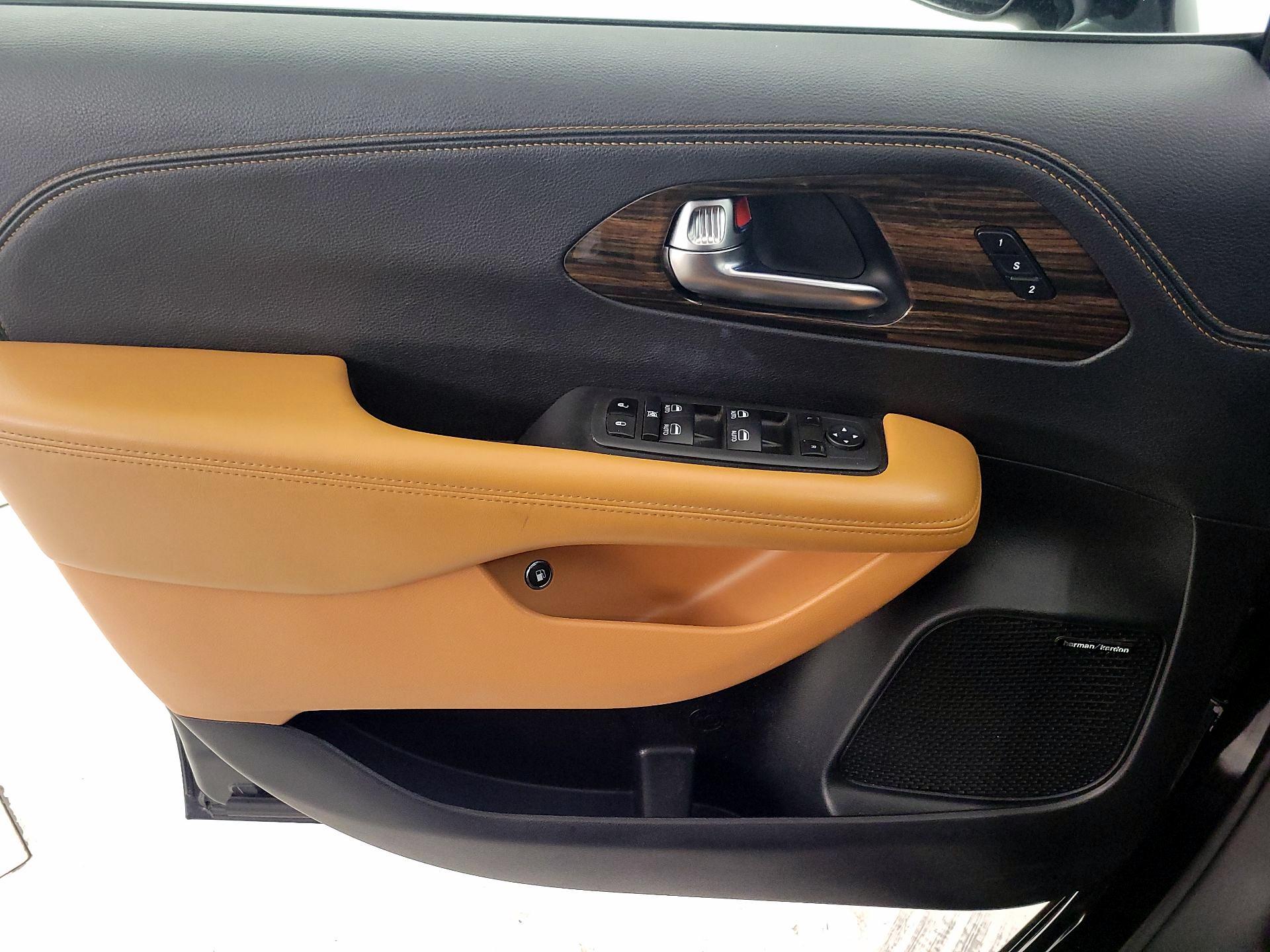 Thumbnail: 2022 Chrysler Pacifica - 12