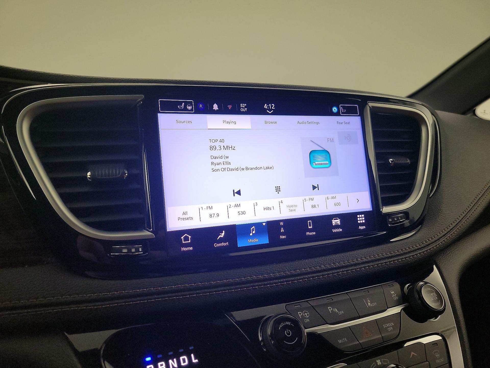 Thumbnail: 2022 Chrysler Pacifica - 16